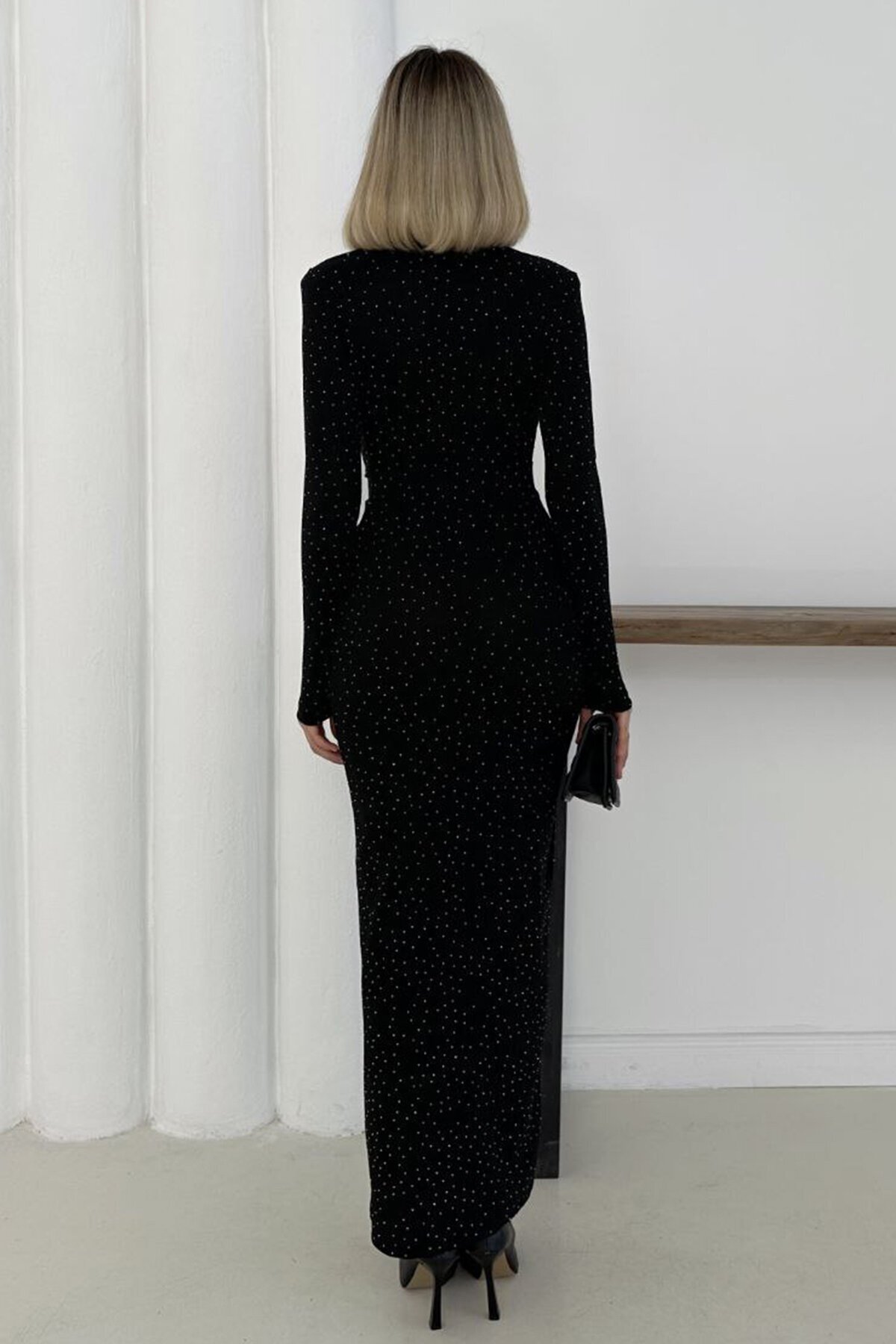 Uzun Kollu V Yaka Dekolteli Drapeli Yırtmaçlı Maxi Elbise