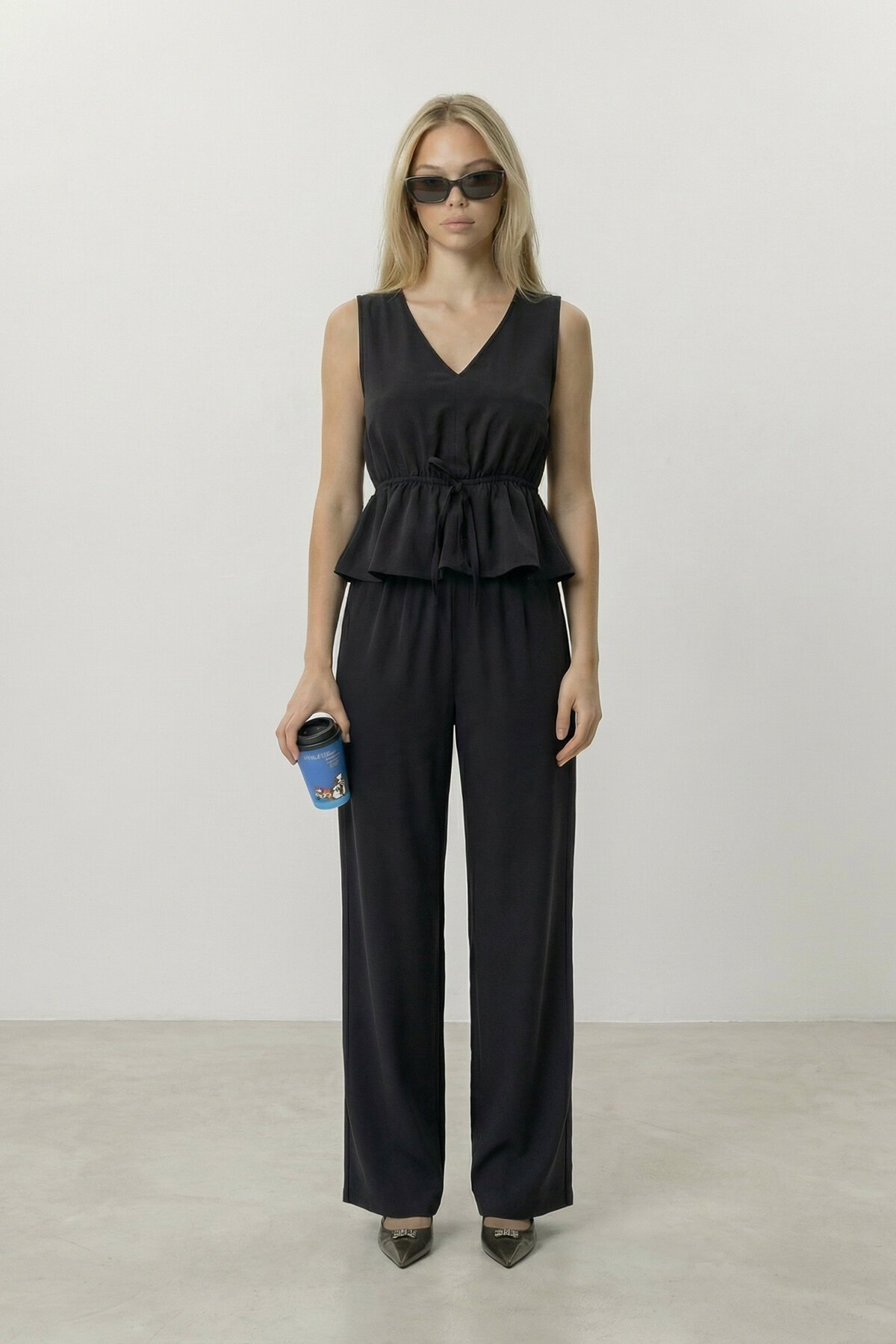 V Yaka Bağlamalı Bluz Ve Pantolon Takım