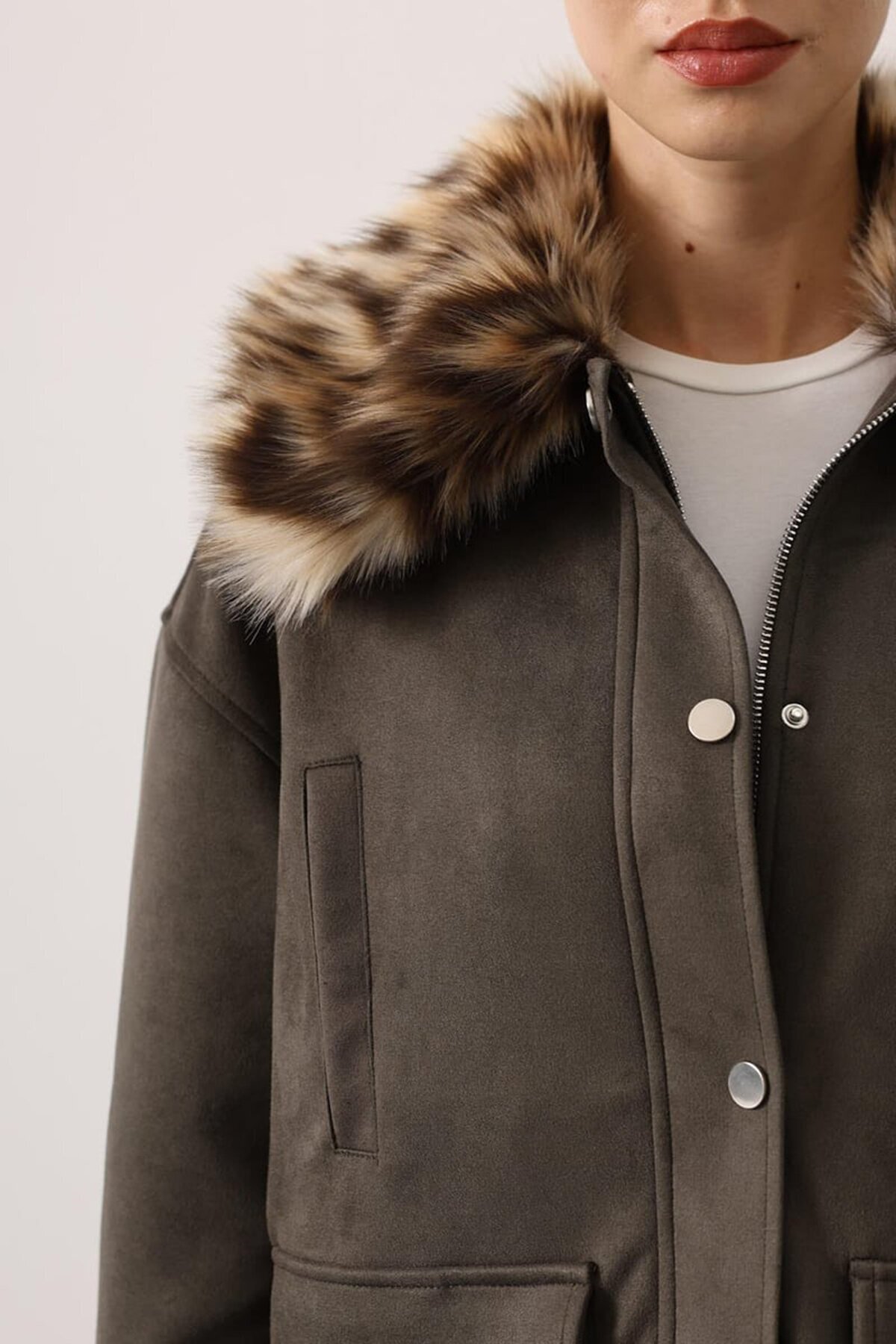 Yakası Kürklü Çift Cepli Astarlı Ceket Ve Palazzo Pantolon Süet Takım