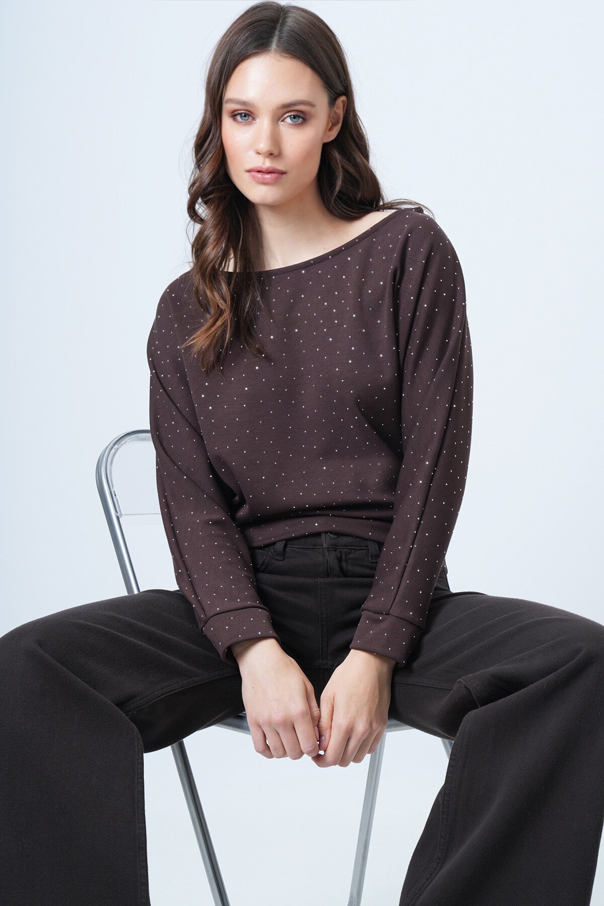 Yarasa Kol Taş Detaylı Kayık Yaka Bluz