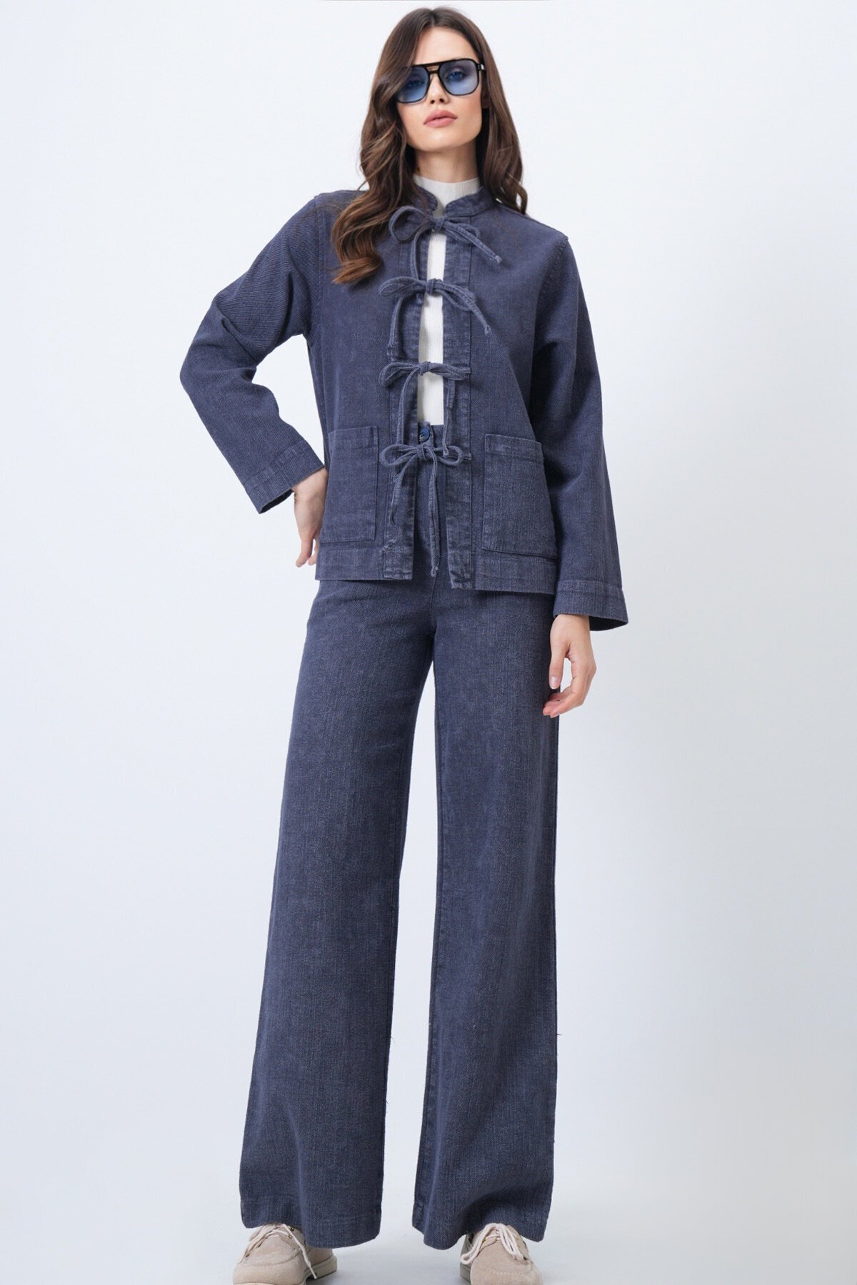 Yıkamalı Bağlama Detaylı Ceket ve Geniş Paça Pantolon Takım