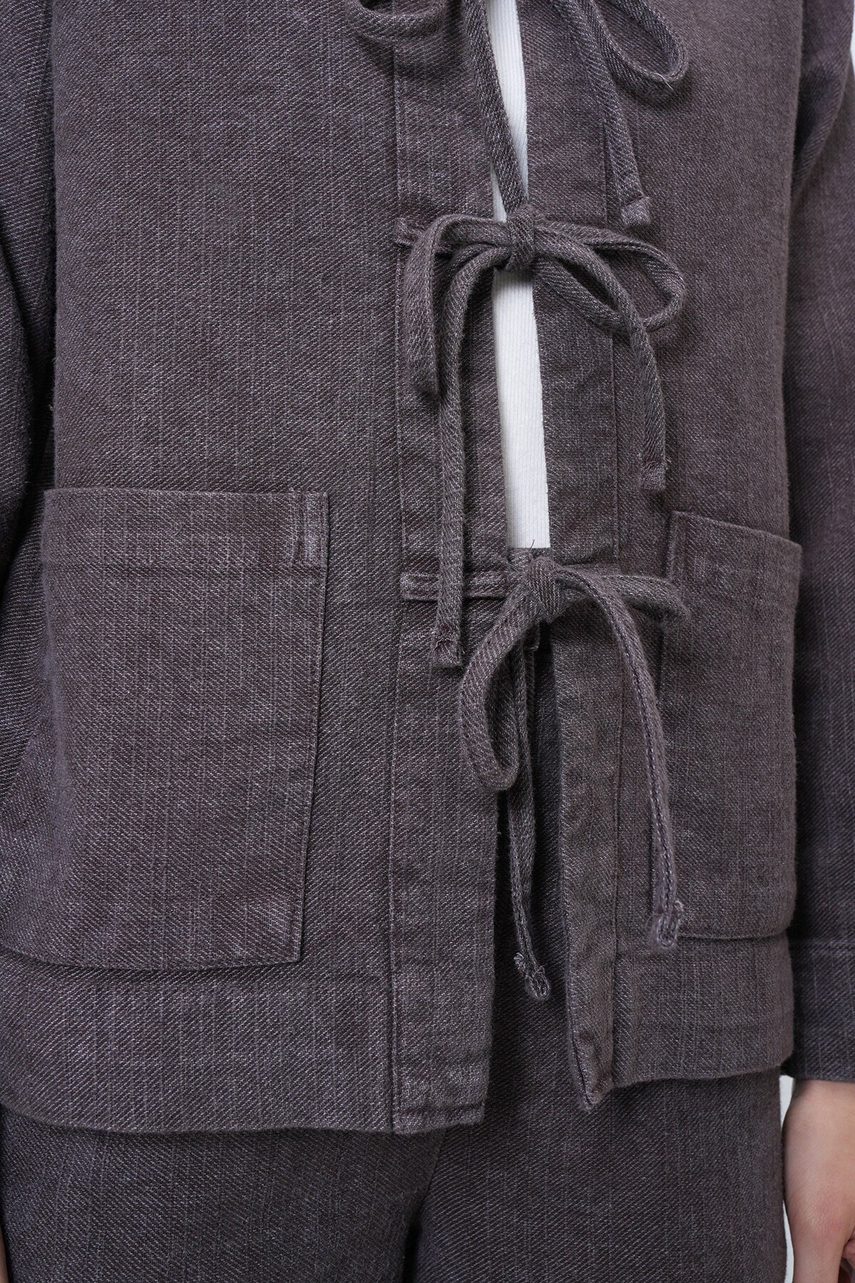 Yıkamalı Bağlama Detaylı Ceket ve Geniş Paça Pantolon Takım