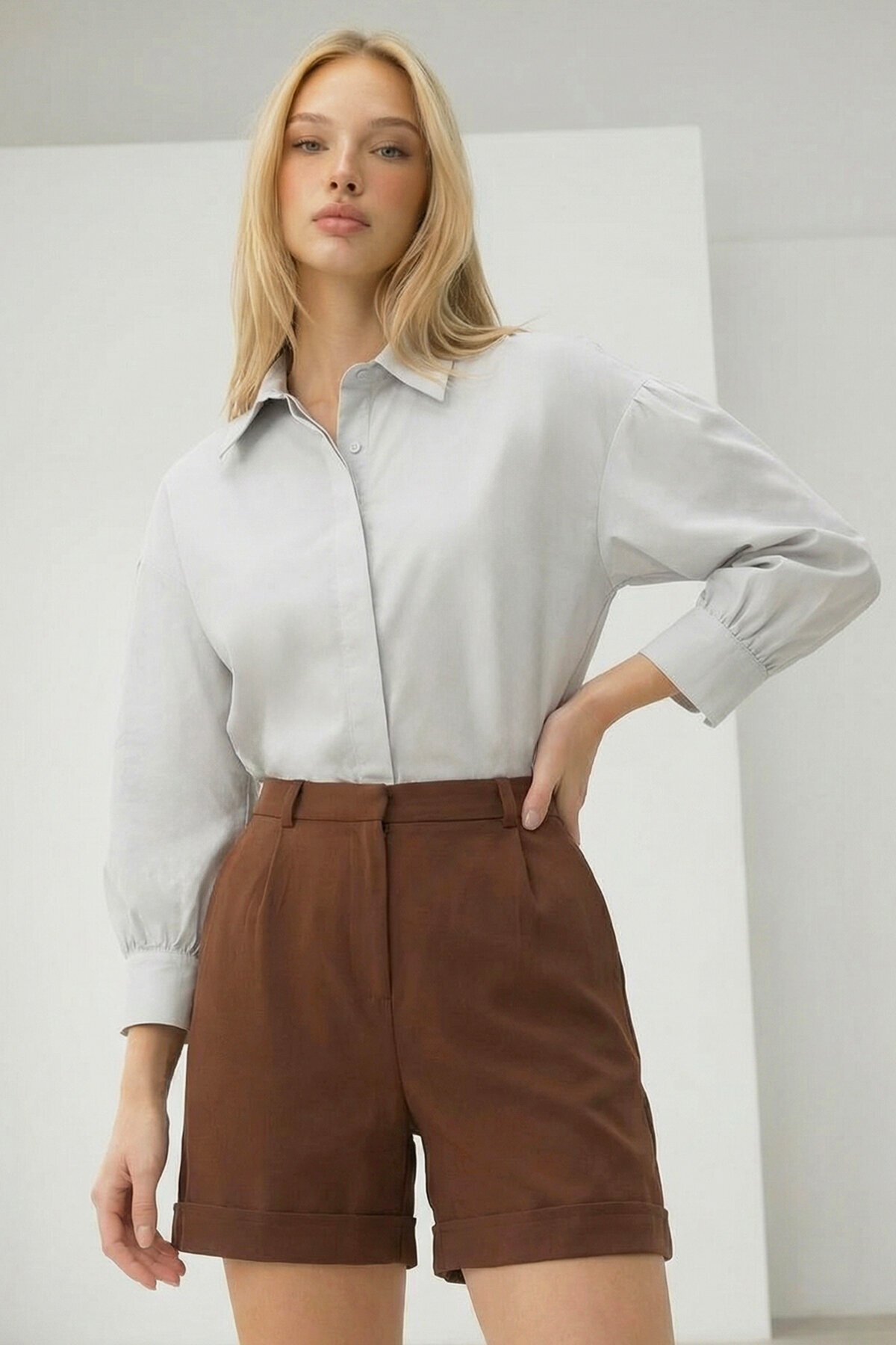 Acı Kahve Çift Cepli Duble Paça Gizli Fermuarlı Keten Şort