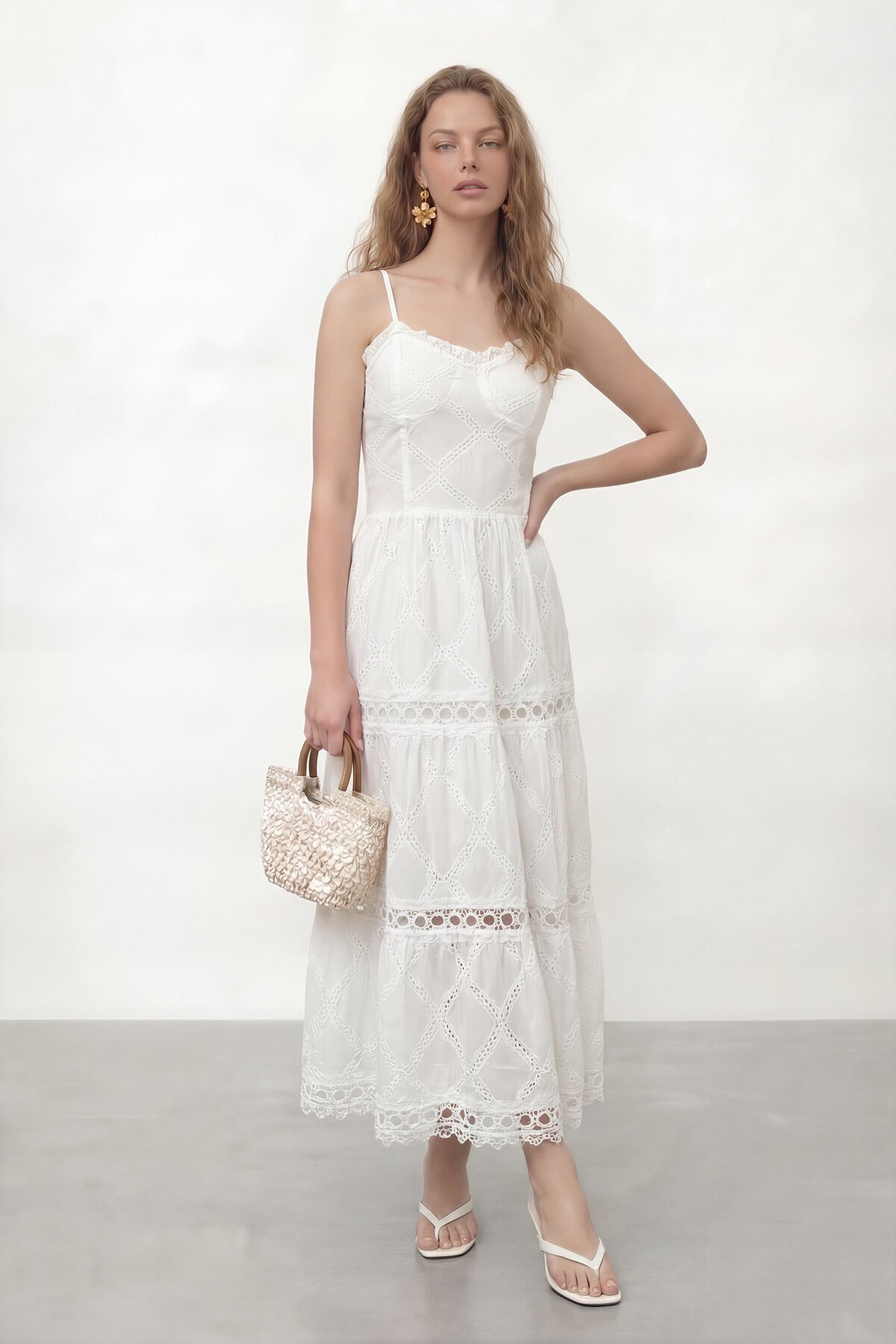 Askılı Dantel Detaylı Midi Elbise