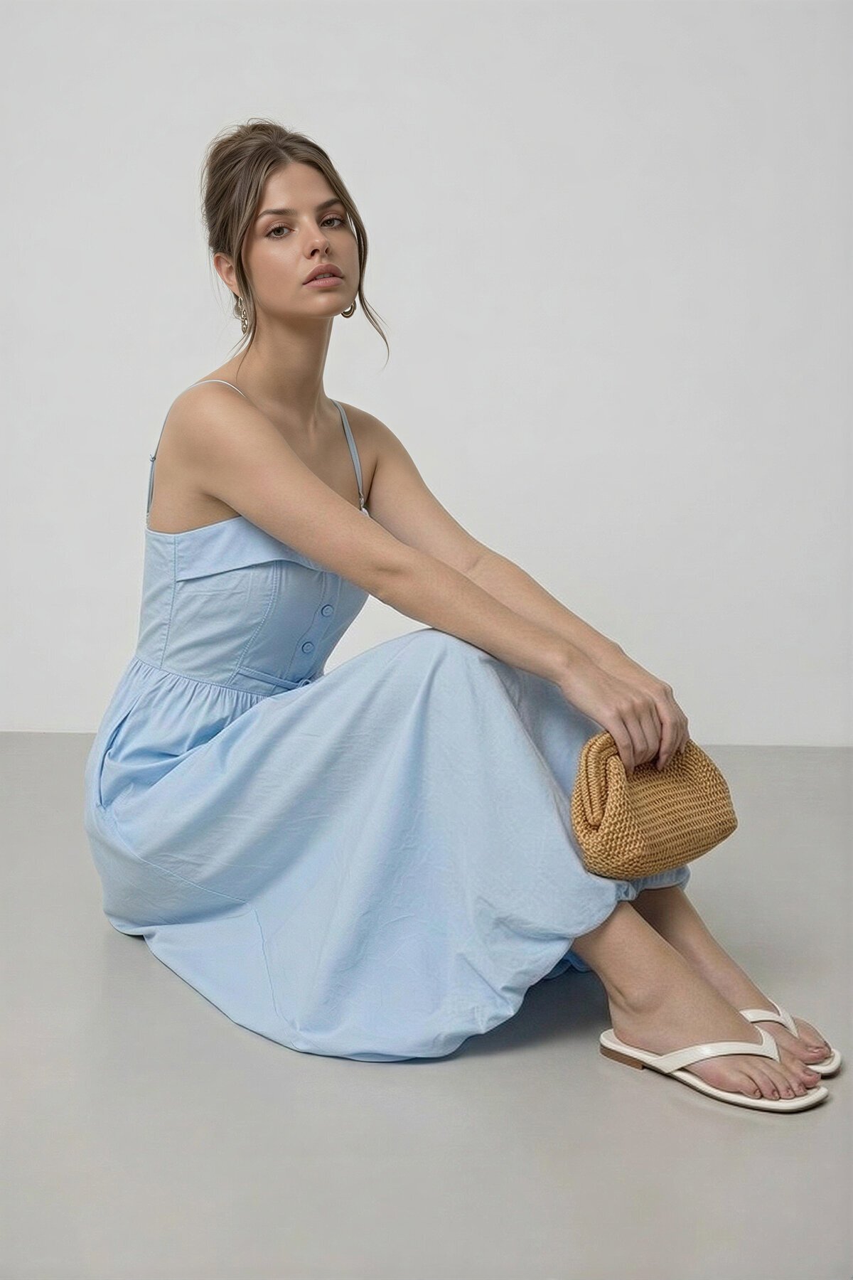 Askılı Düğme Detaylı Beli Bağcıklı Midi Elbise