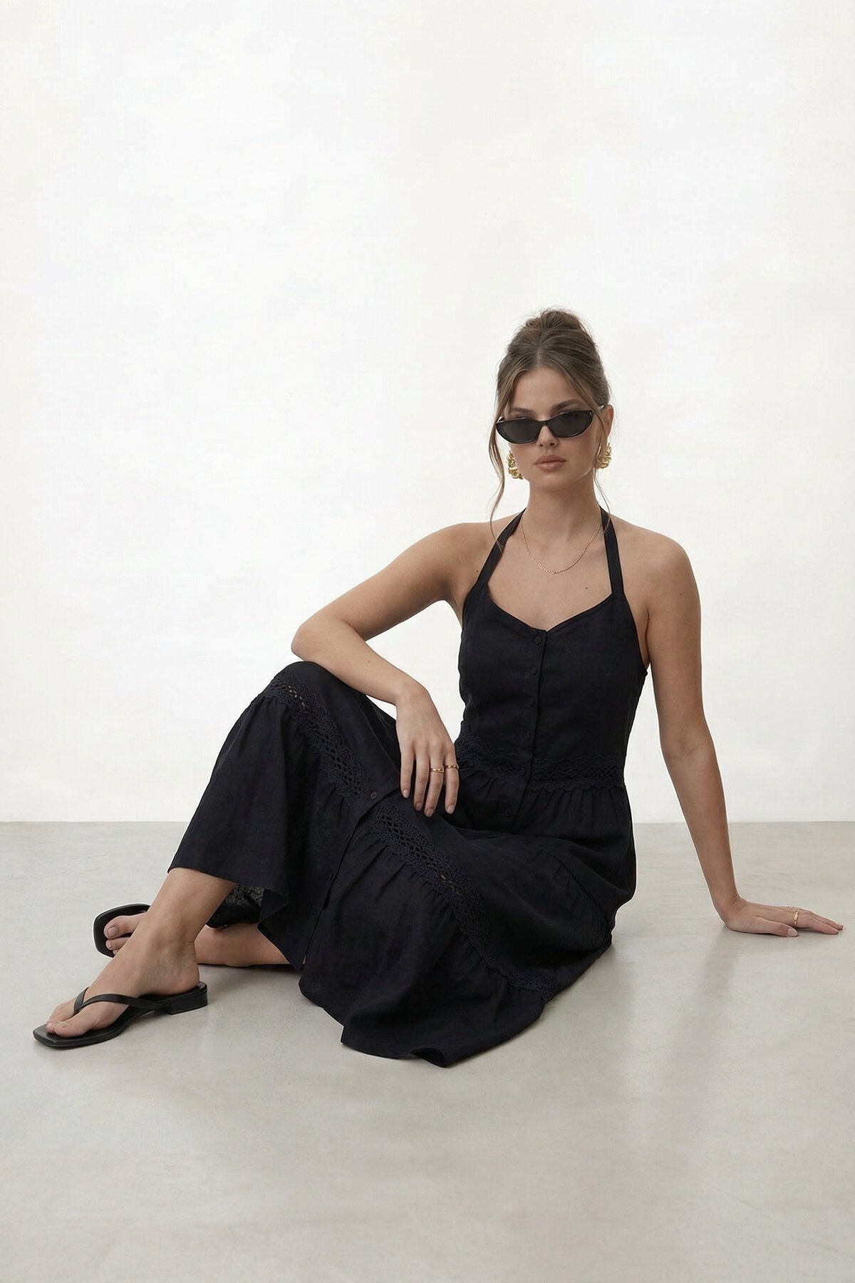 Askılı Düğmeli Katlı Midi Elbise