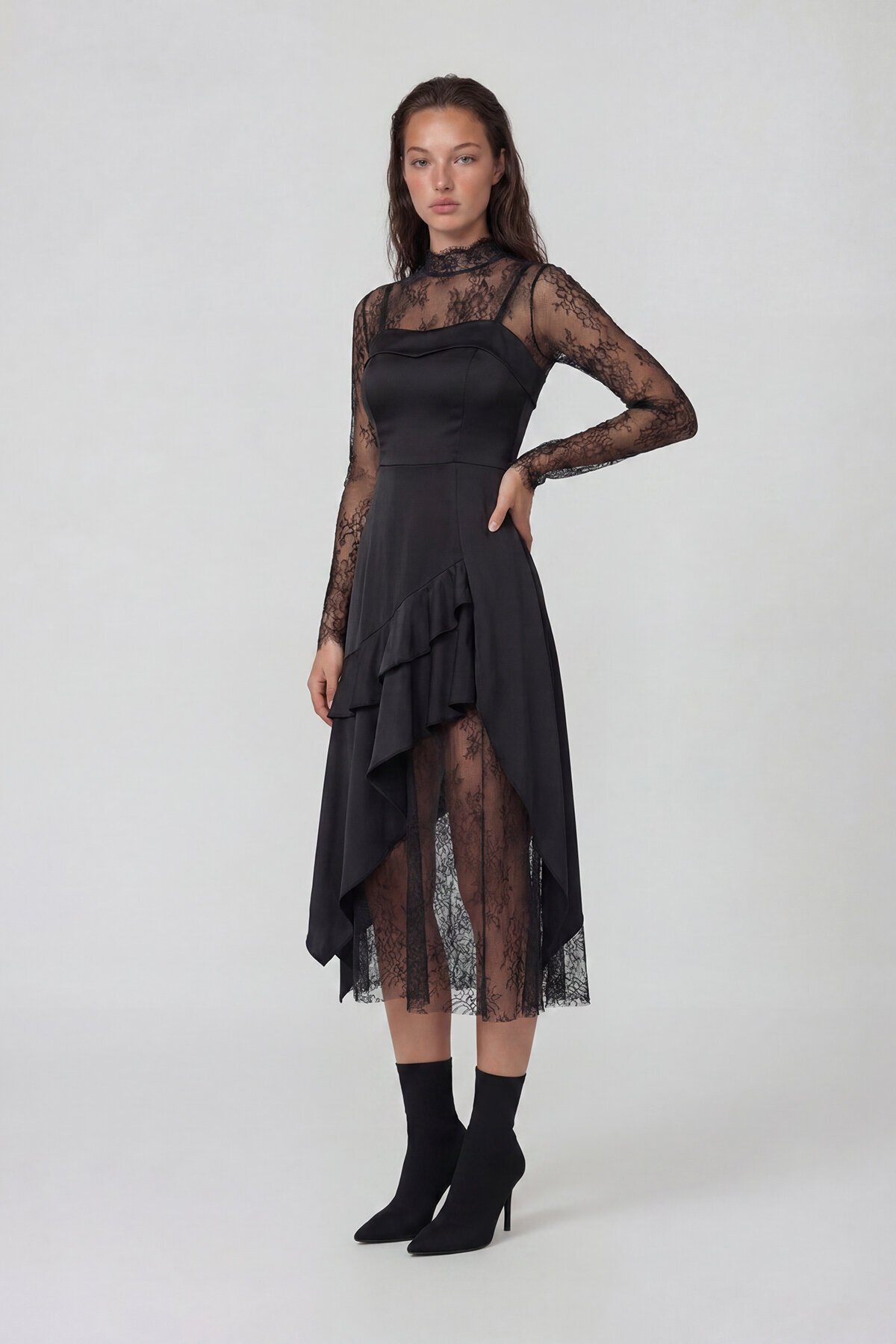 Ayarlanabilinir Askılı İçi Astarlı Saten Elbise Ve Dantel Bluz Takım