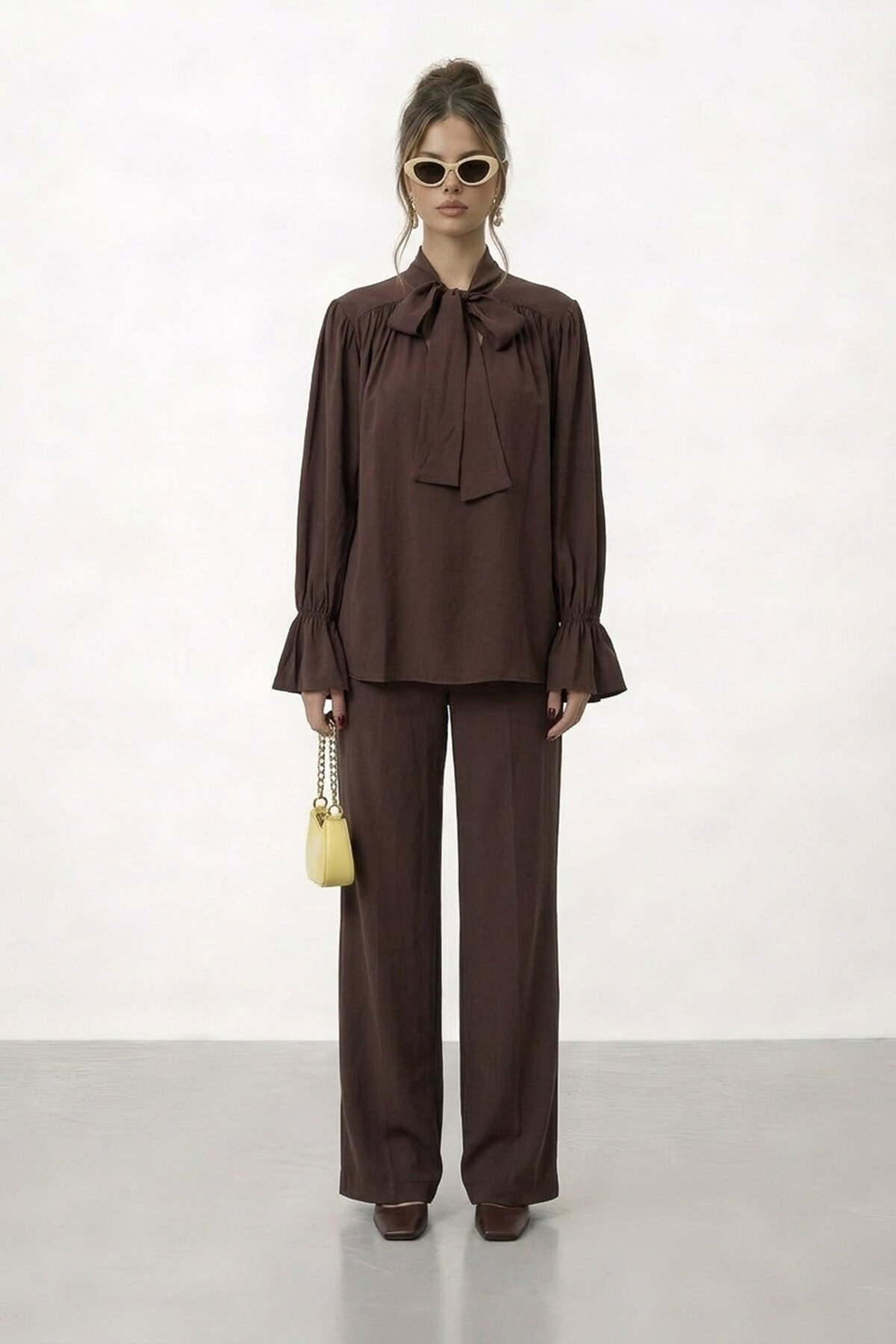 Bağlama Yaka İspanyol Kol Bluz Ve Geniş Paça Pantolon Takım