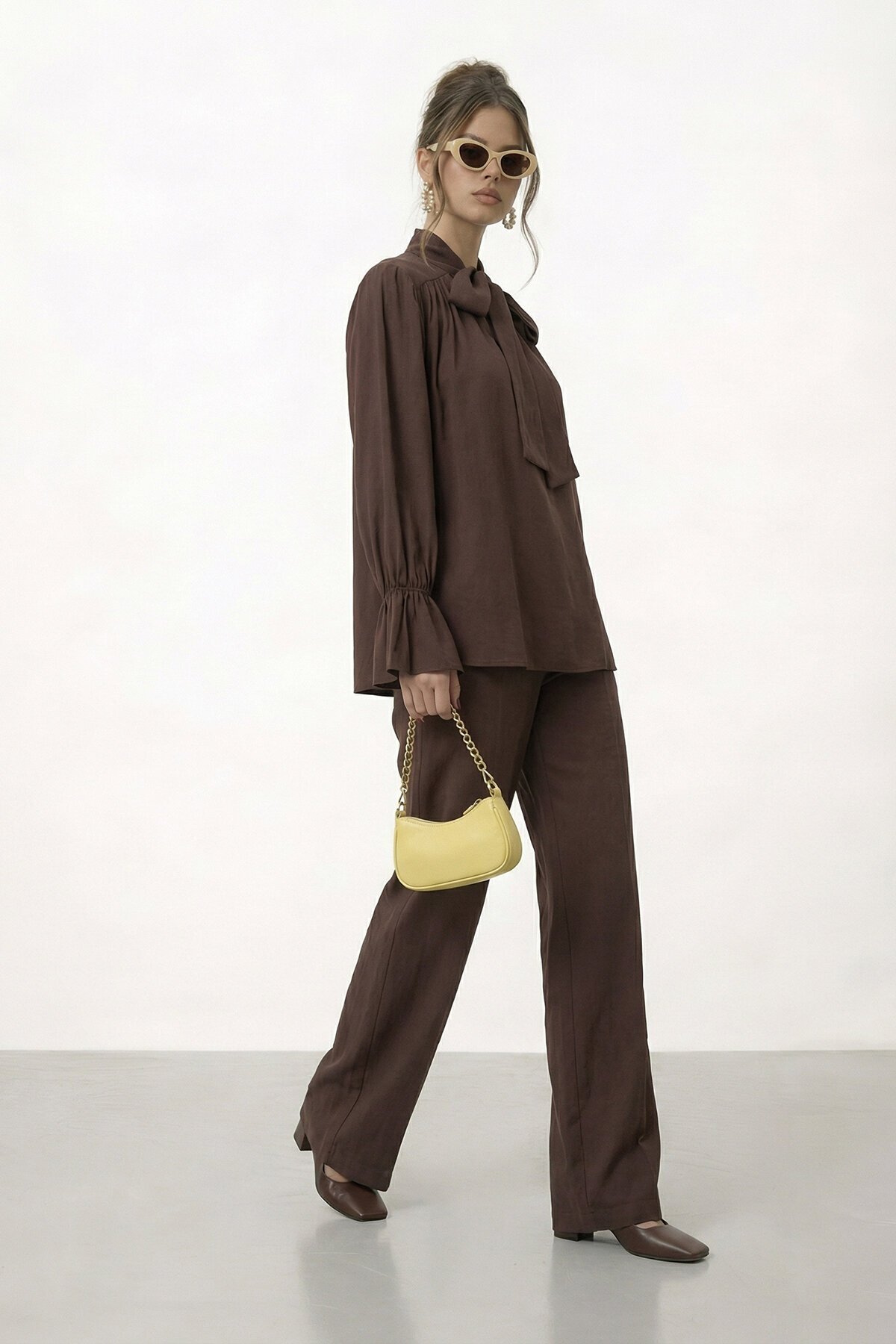 Bağlama Yaka İspanyol Kol Bluz Ve Geniş Paça Pantolon Takım