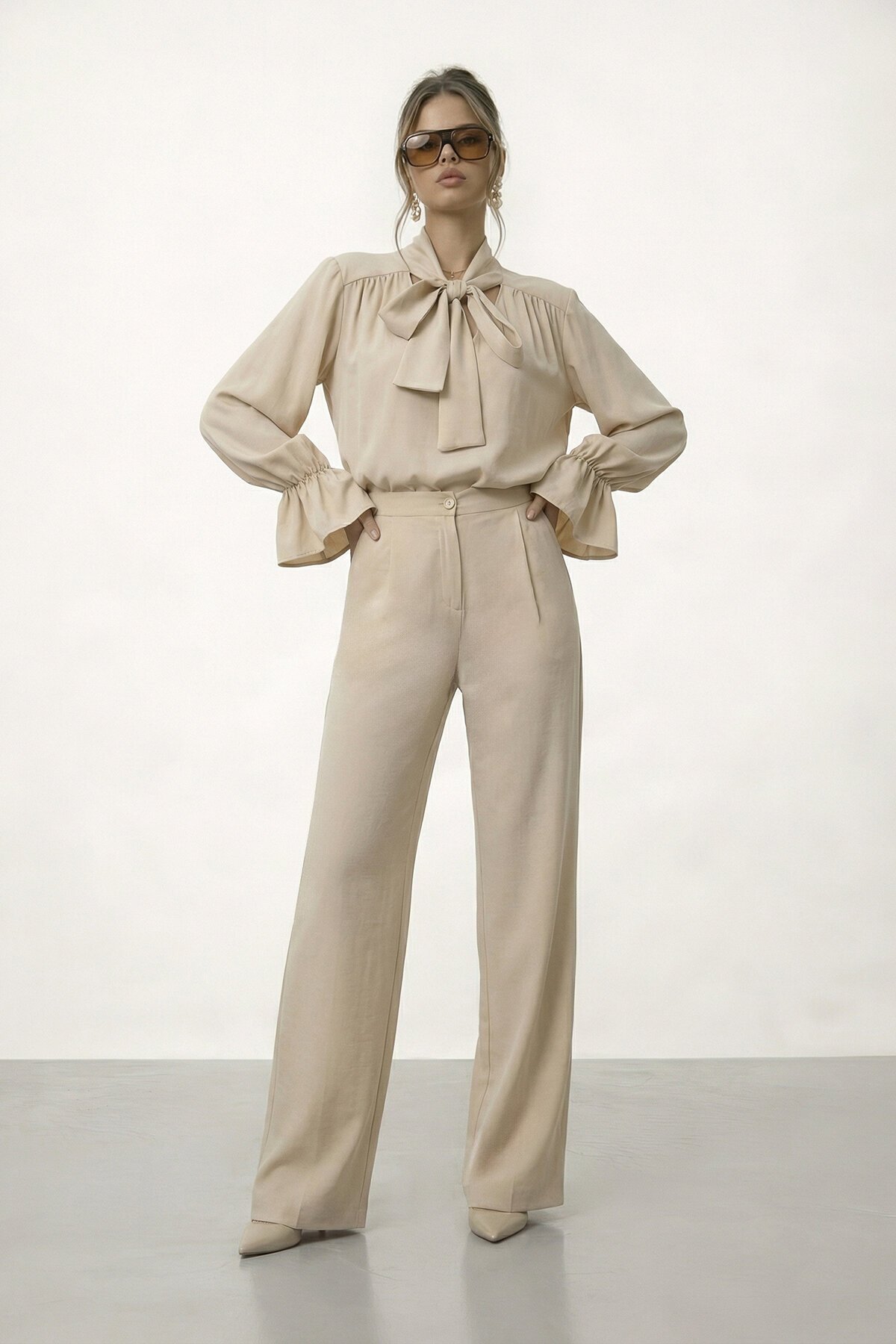 Bağlama Yaka İspanyol Kol Bluz Ve Geniş Paça Pantolon Takım