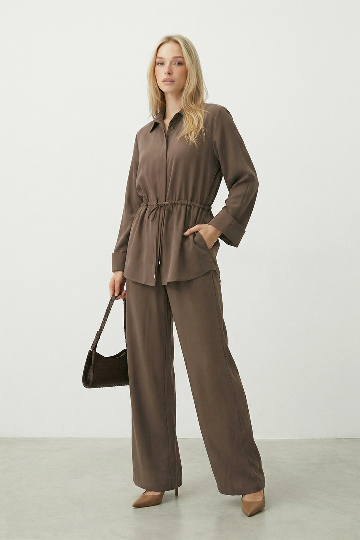 Bağlamalı Gömlek Ve Pantolon Takım