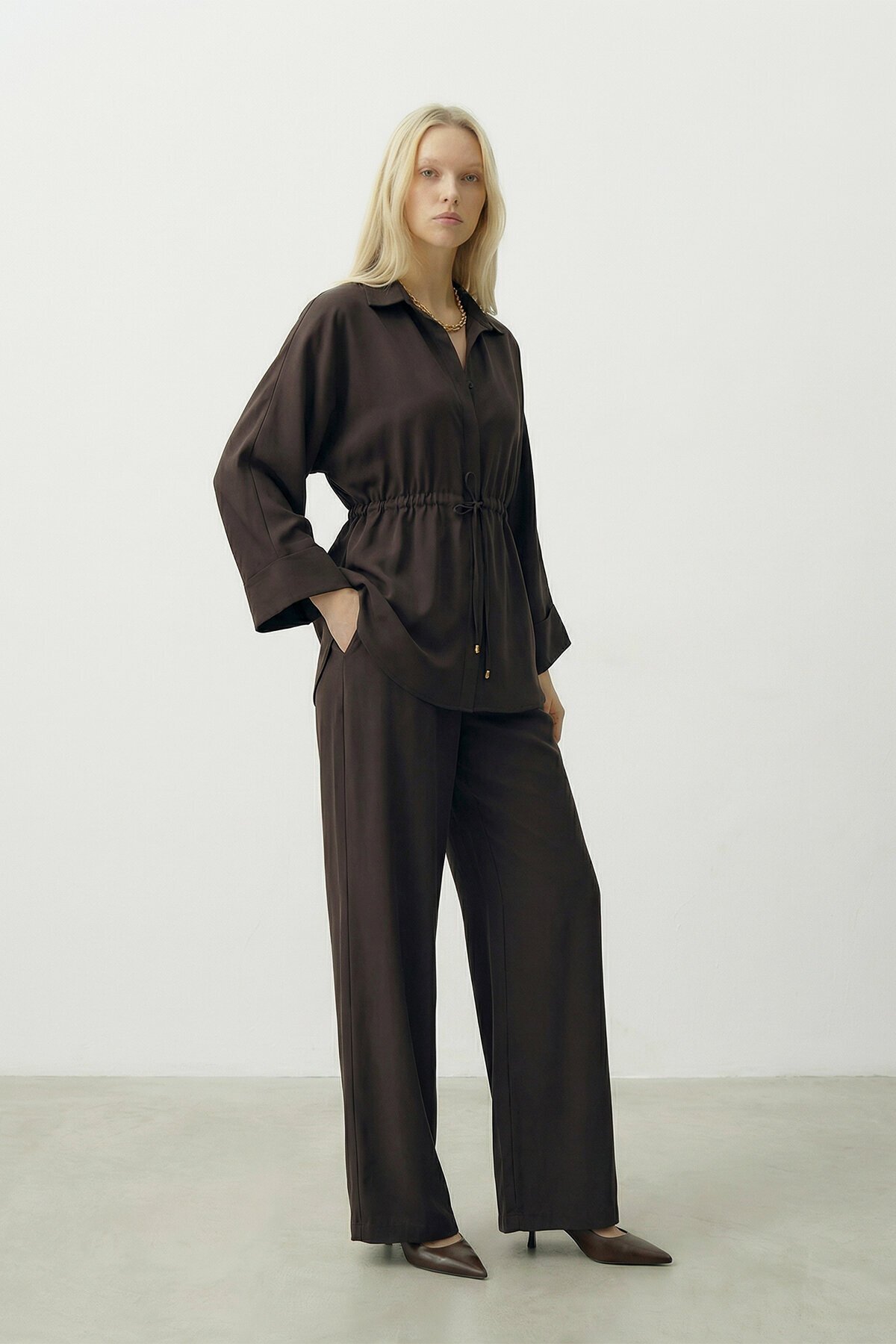 Bağlamalı Gömlek Ve Pantolon Takım