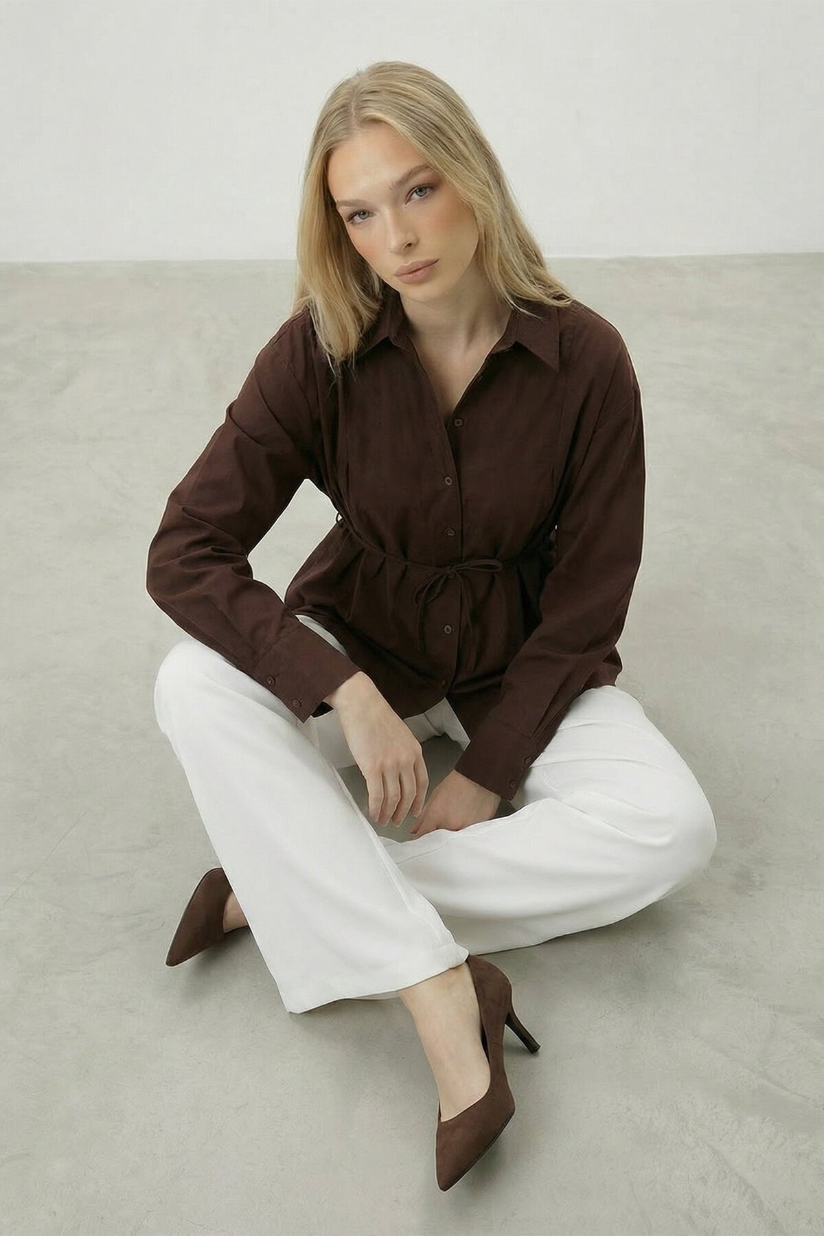 Belden Bağlamalı Gömlek