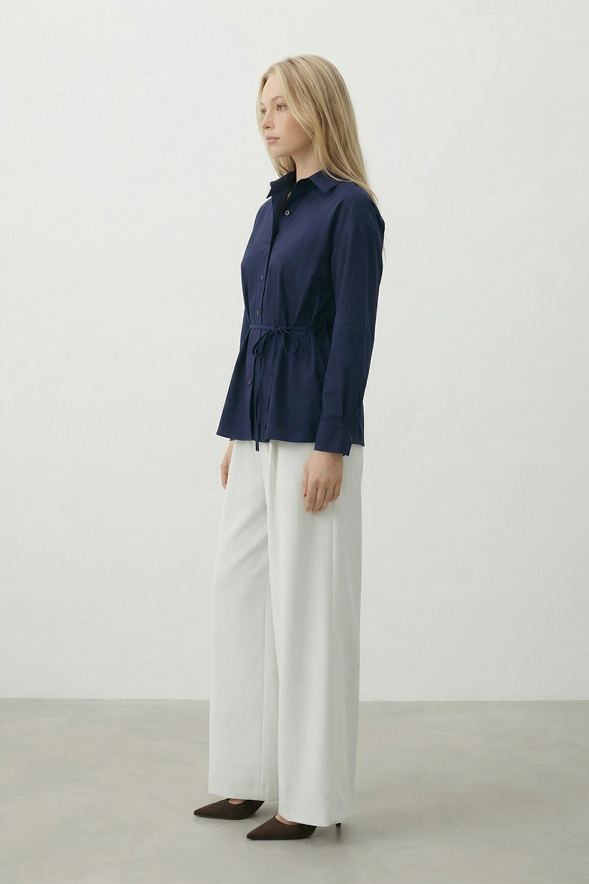 Belden Bağlamalı Gömlek