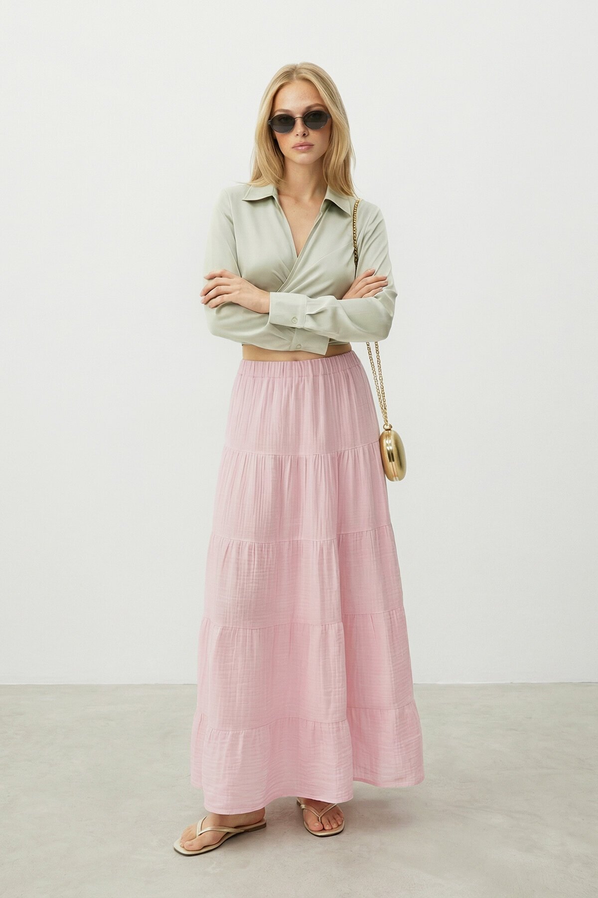 Beli Lastikli Katlı Midi Etek