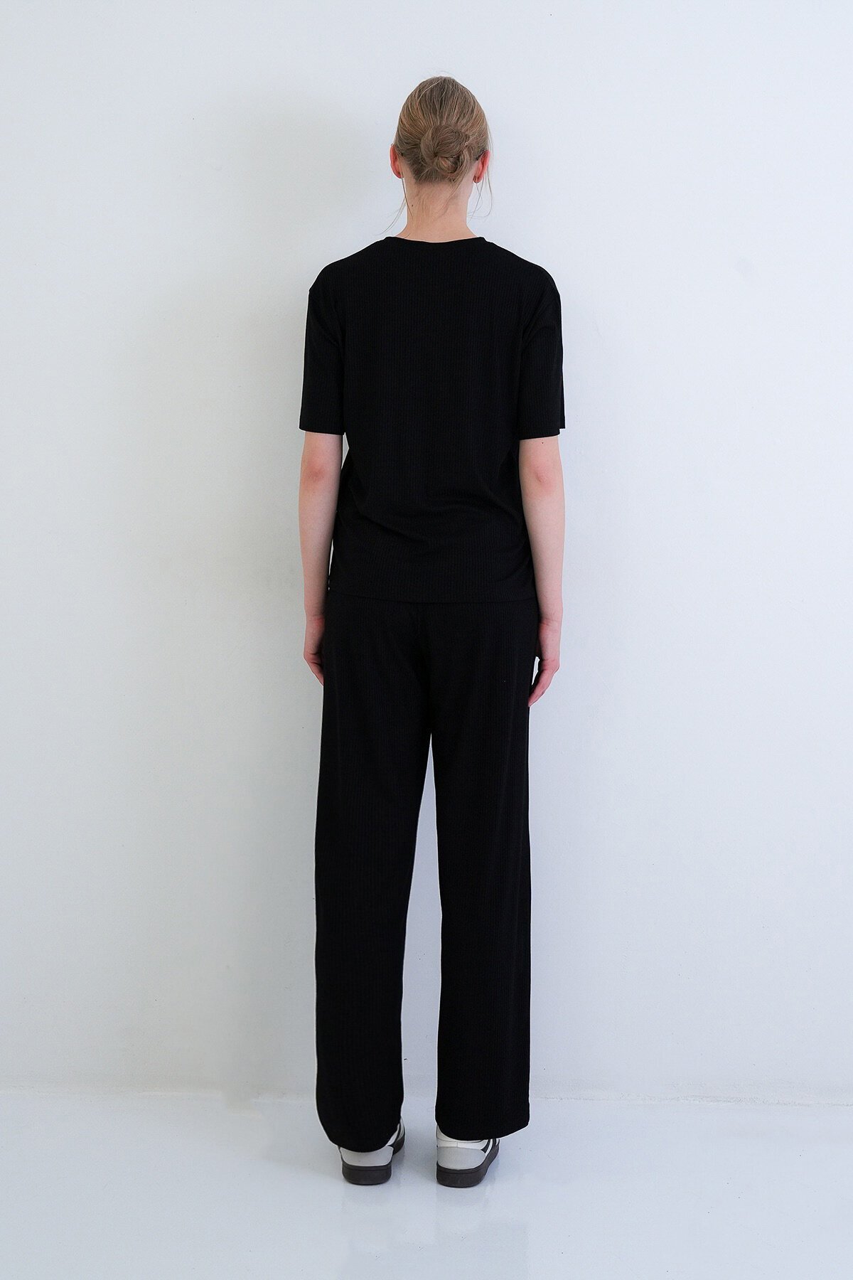 Bisiklet Yaka Kısa Kol Örme Bluz Ve Palazzo Pantolon Takım