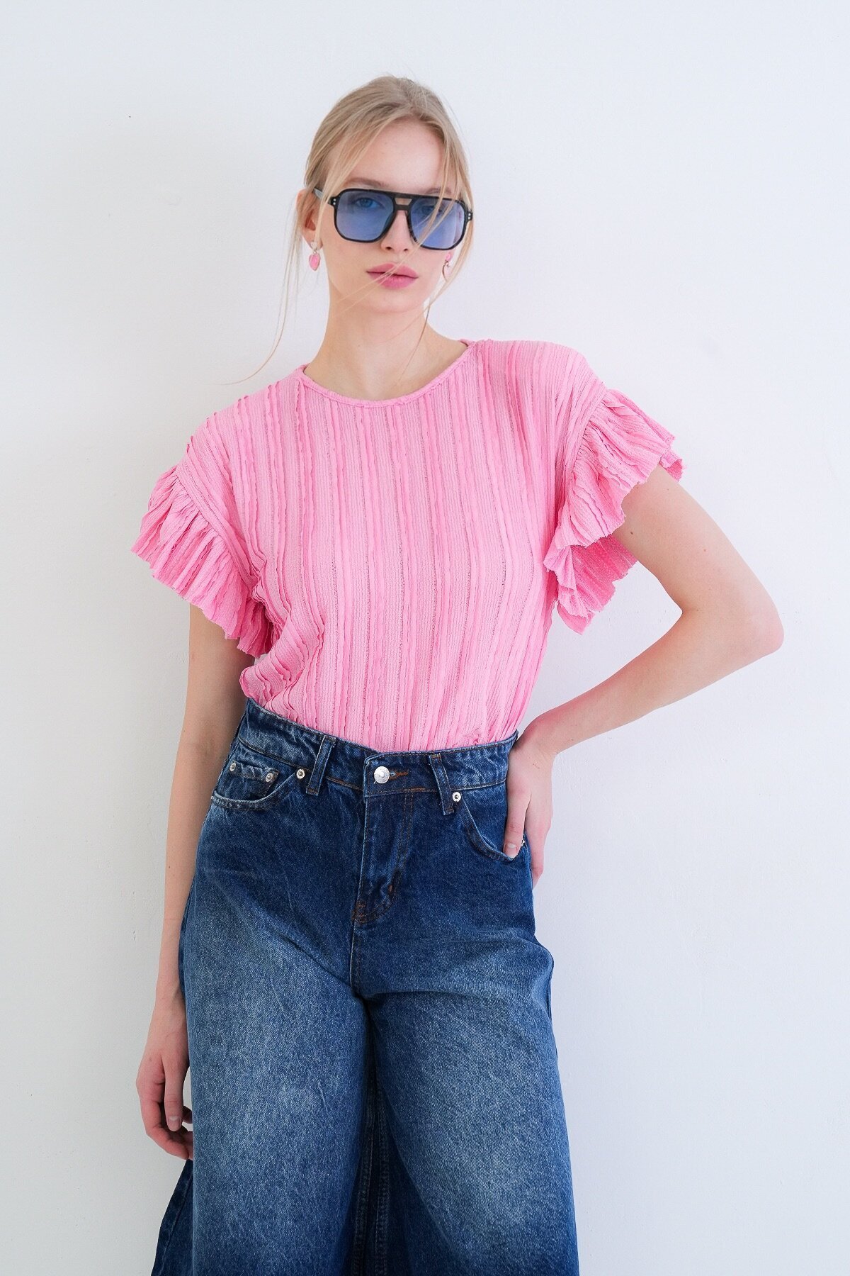 Bisiklet Yaka Kolları Fırfırlı Örme Bluz