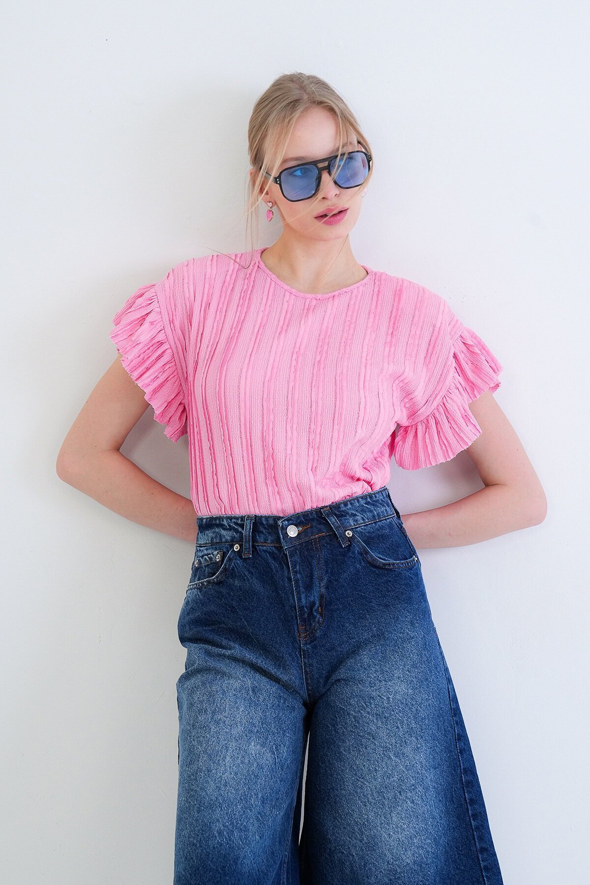 Bisiklet Yaka Kolları Fırfırlı Örme Bluz