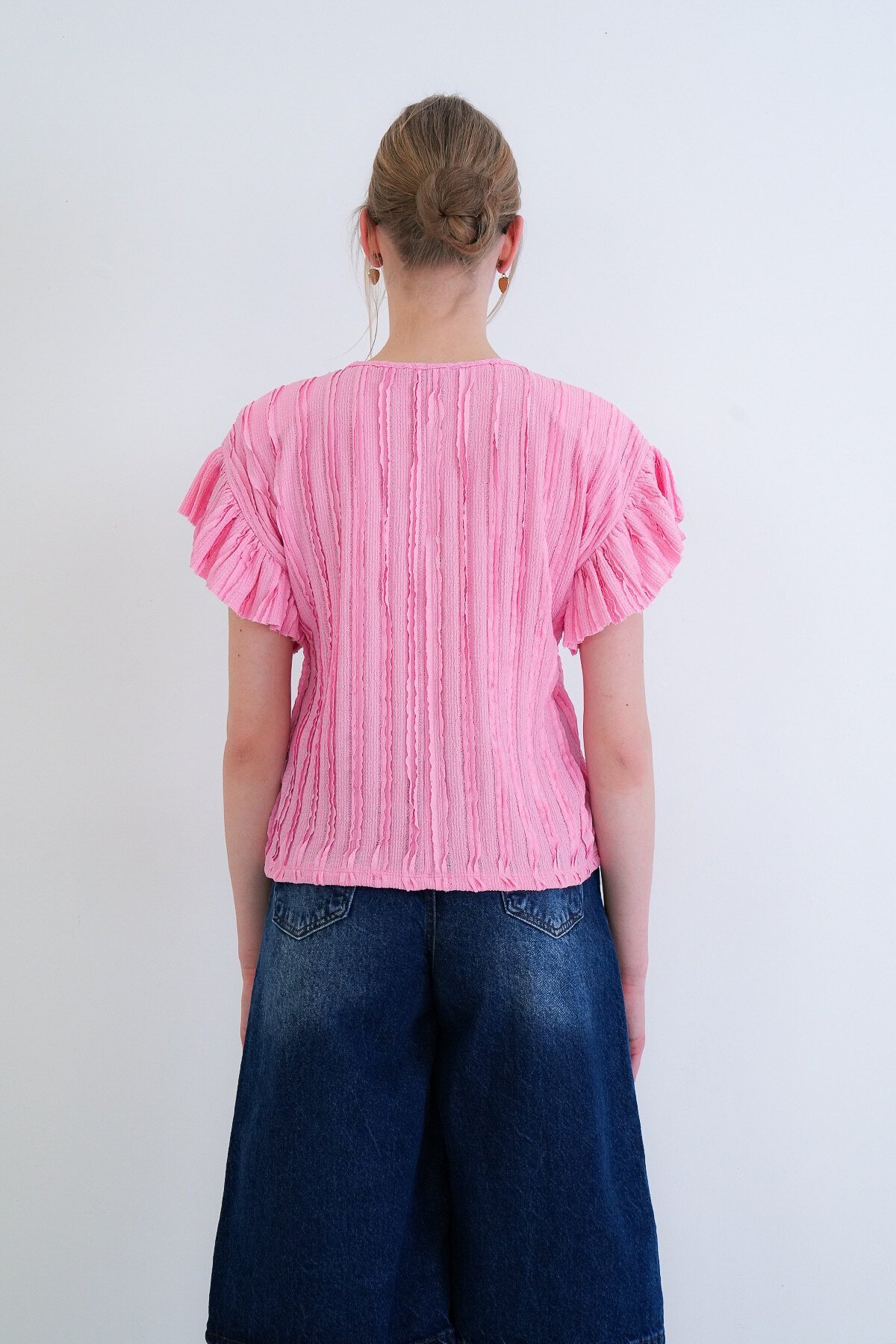 Bisiklet Yaka Kolları Fırfırlı Örme Bluz