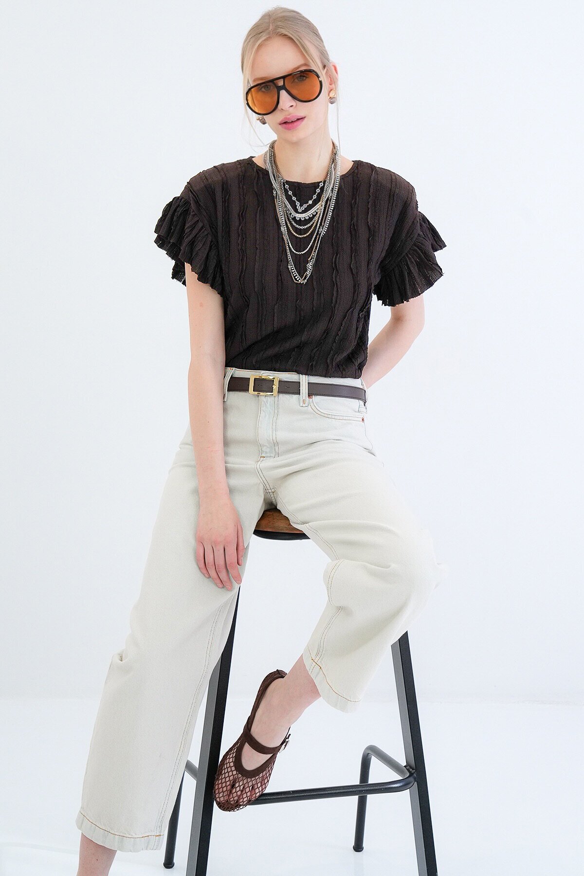 Bisiklet Yaka Kolları Fırfırlı Örme Bluz