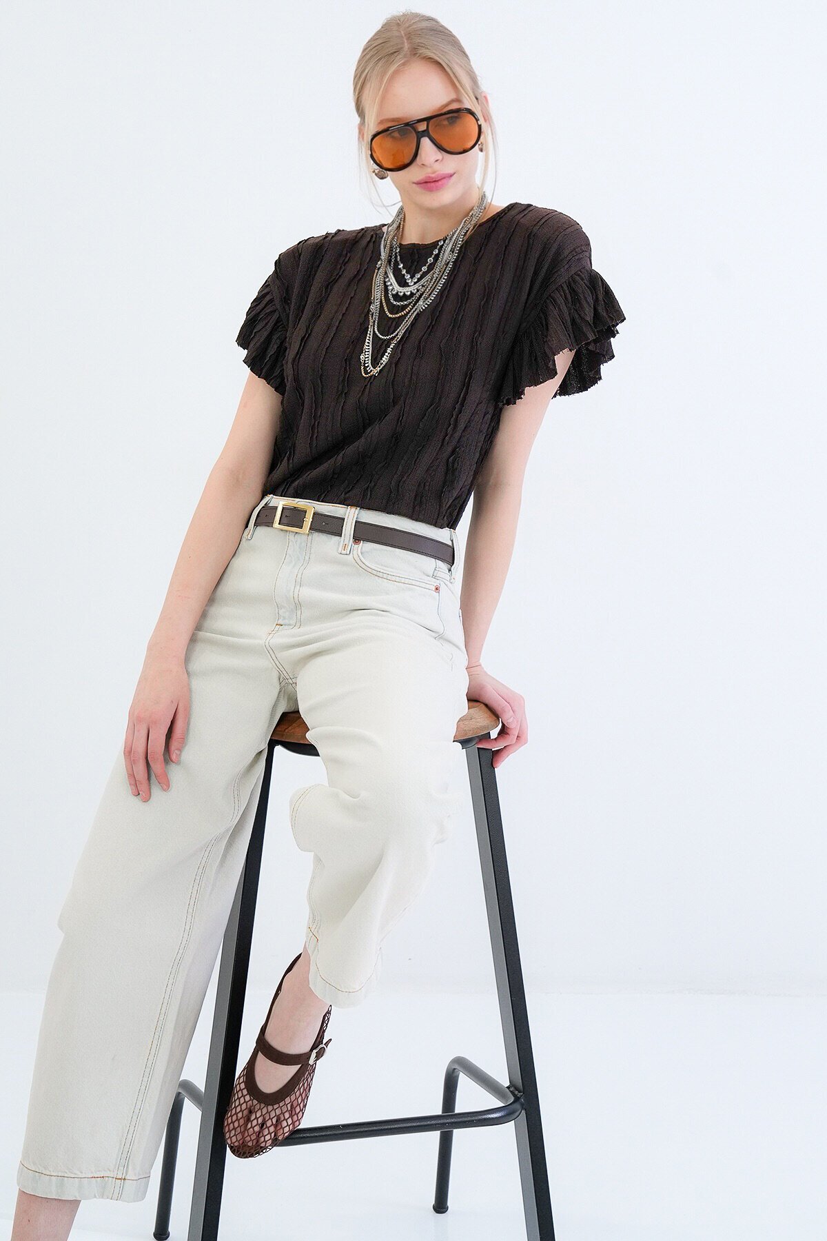 Bisiklet Yaka Kolları Fırfırlı Örme Bluz