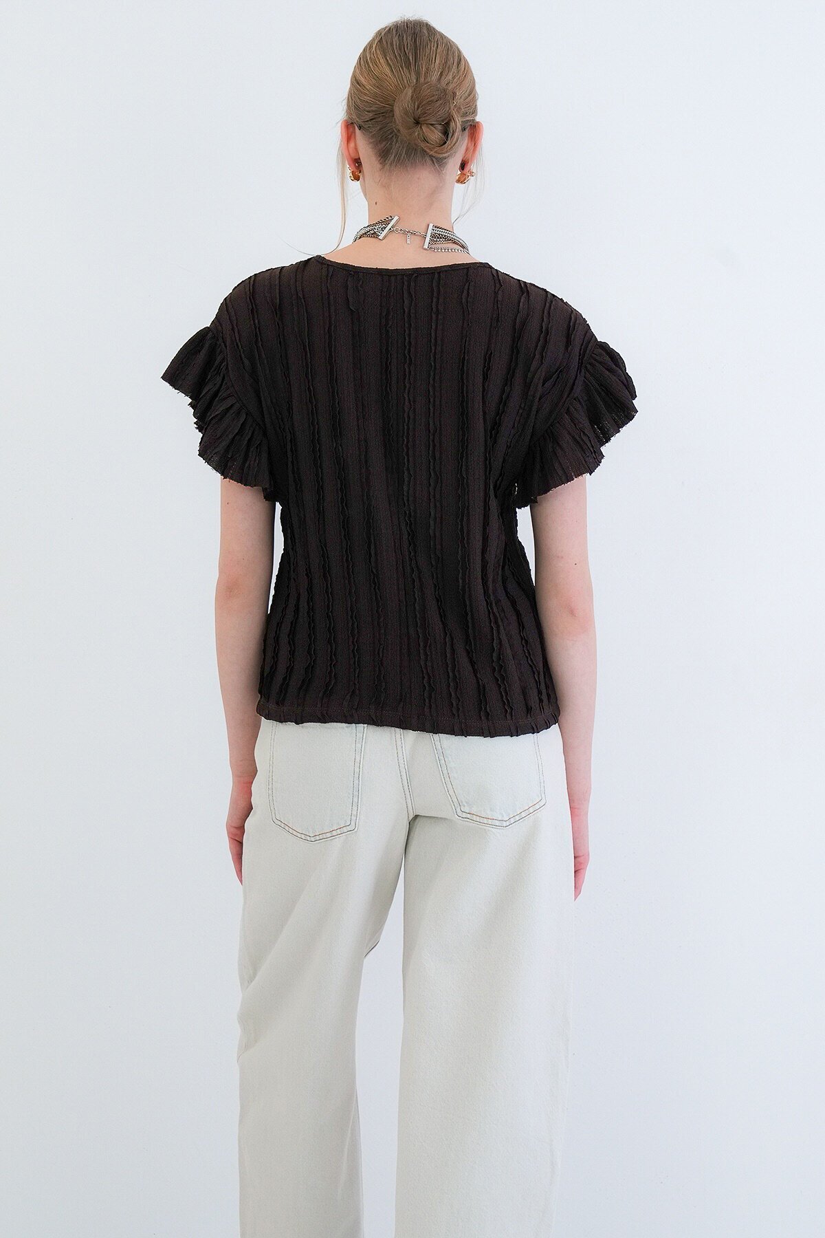 Bisiklet Yaka Kolları Fırfırlı Örme Bluz