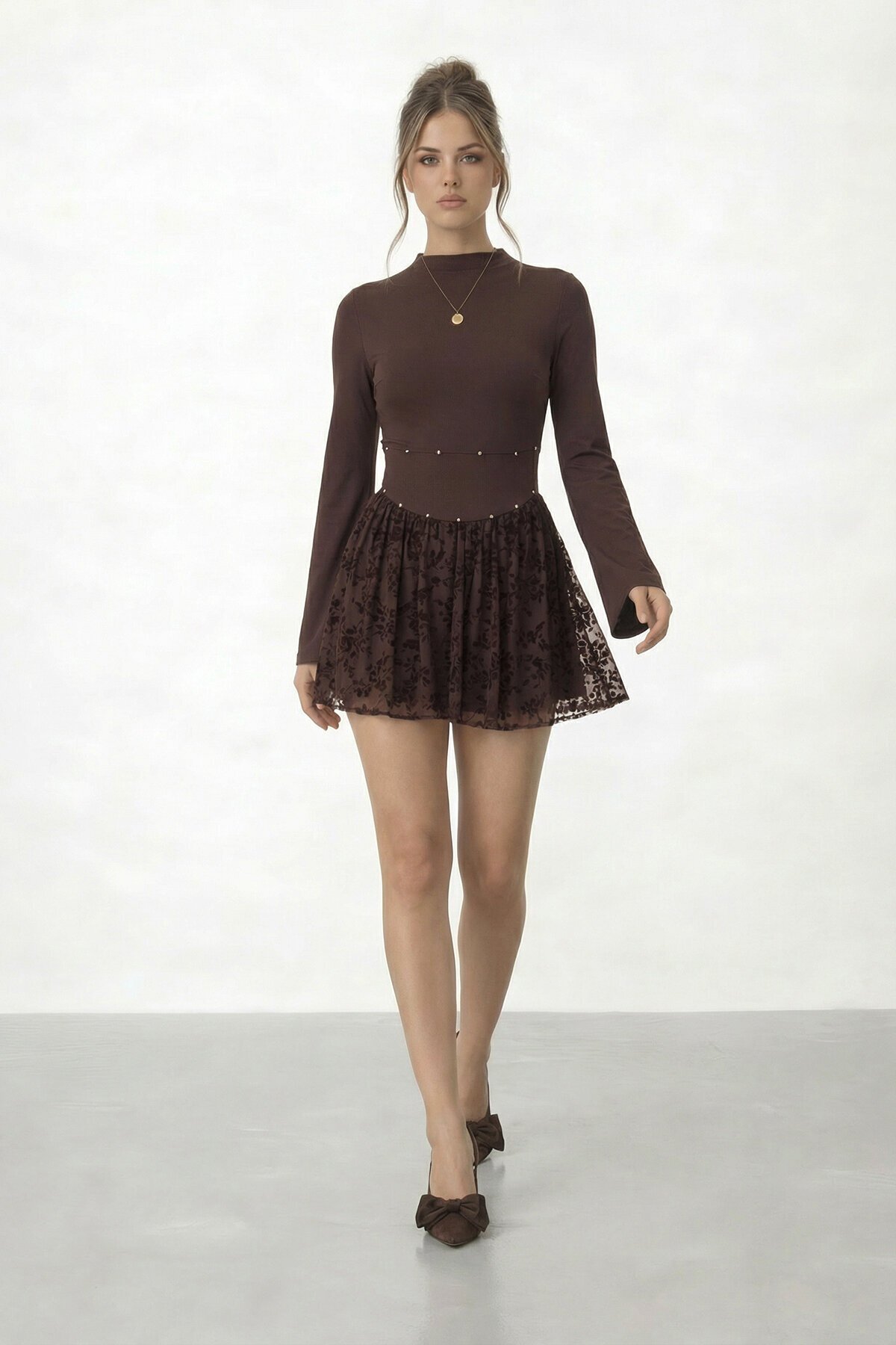 Boncuklu Uzun Kol Dantel Detaylı Mini Elbise