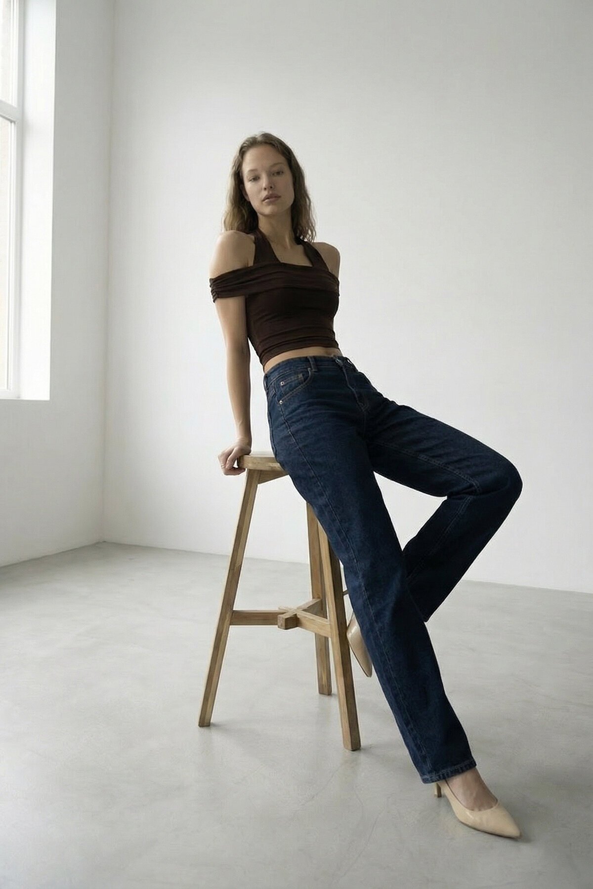 Boyundan Askılı Drapeli Dar Kalıp Bluz