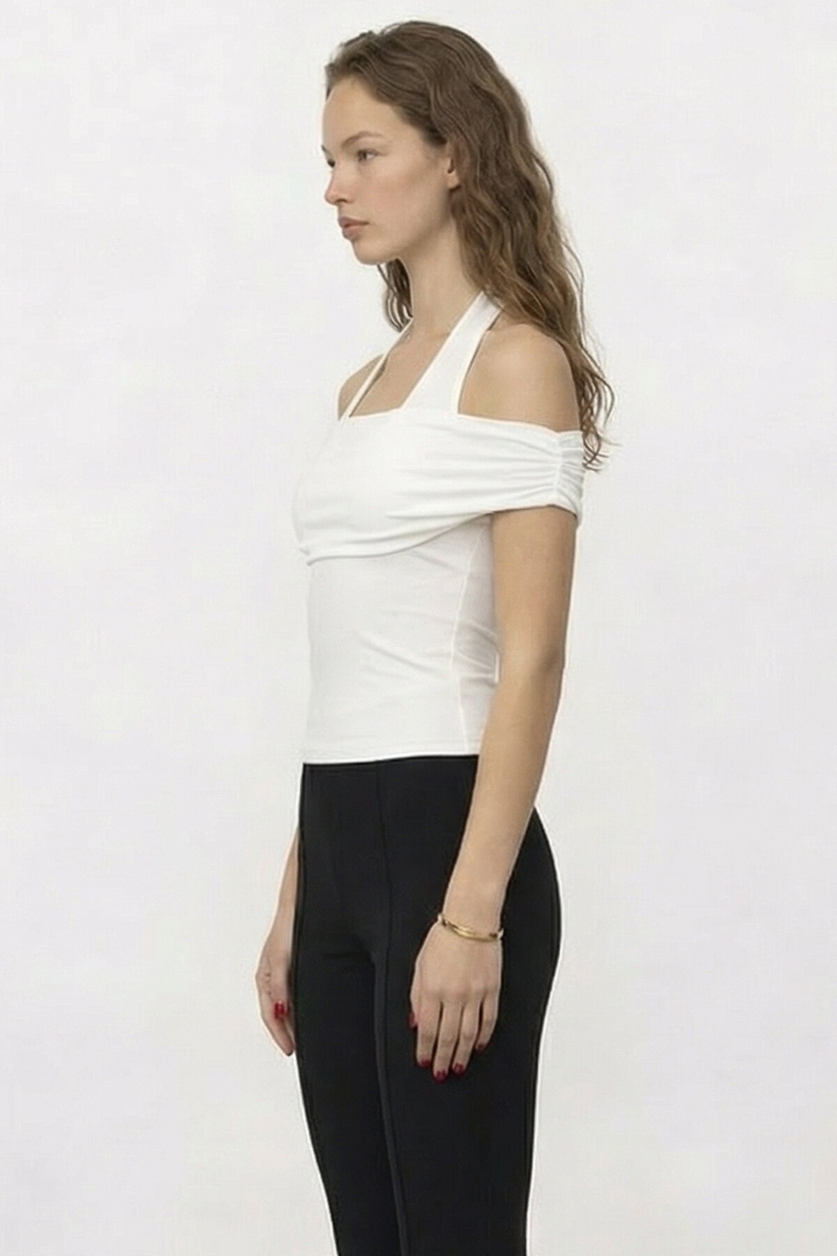 Boyundan Askılı Drapeli Dar Kalıp Bluz