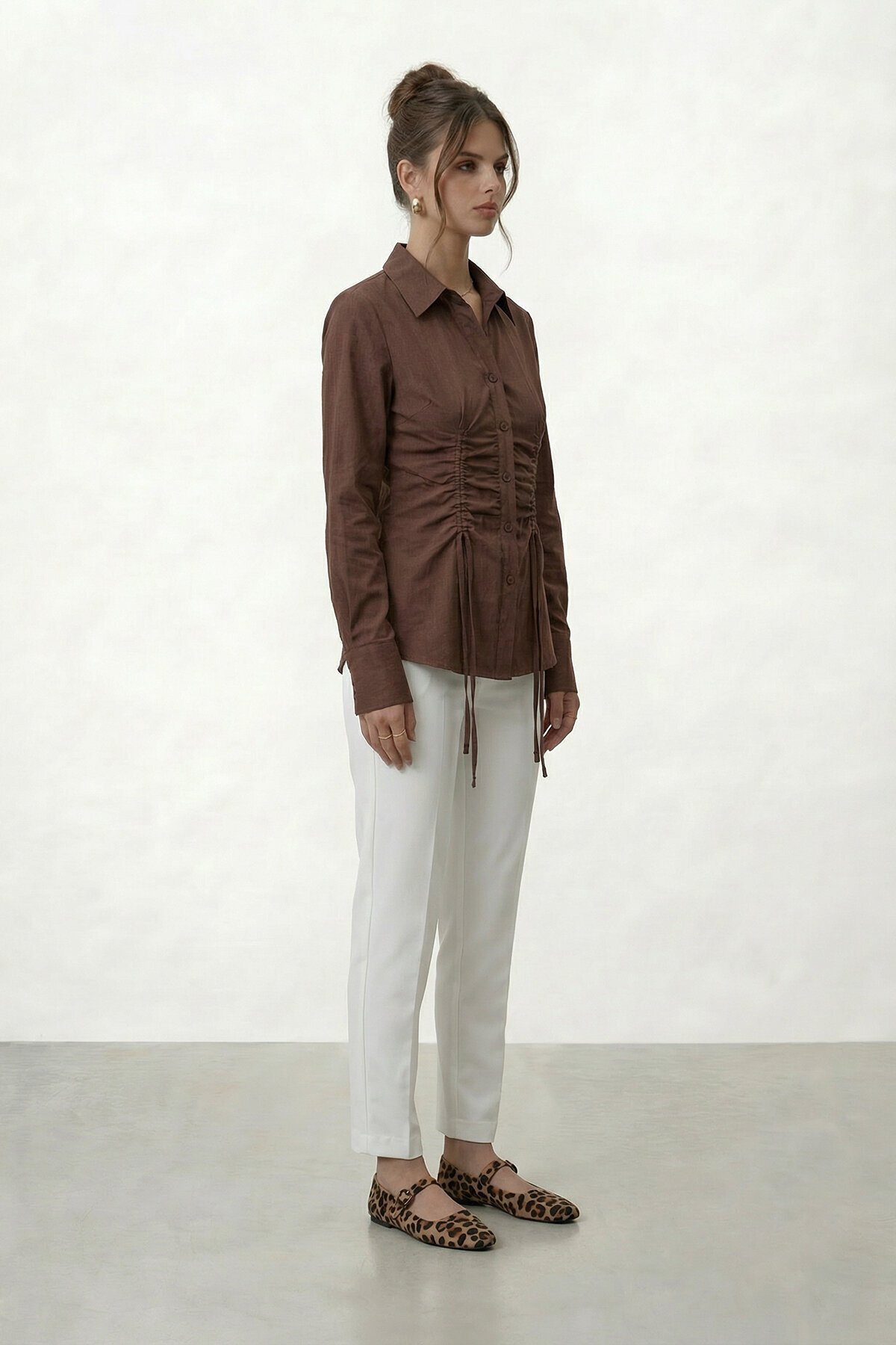 Büzgü Detaylı Ön Bağlamalı Gömlek