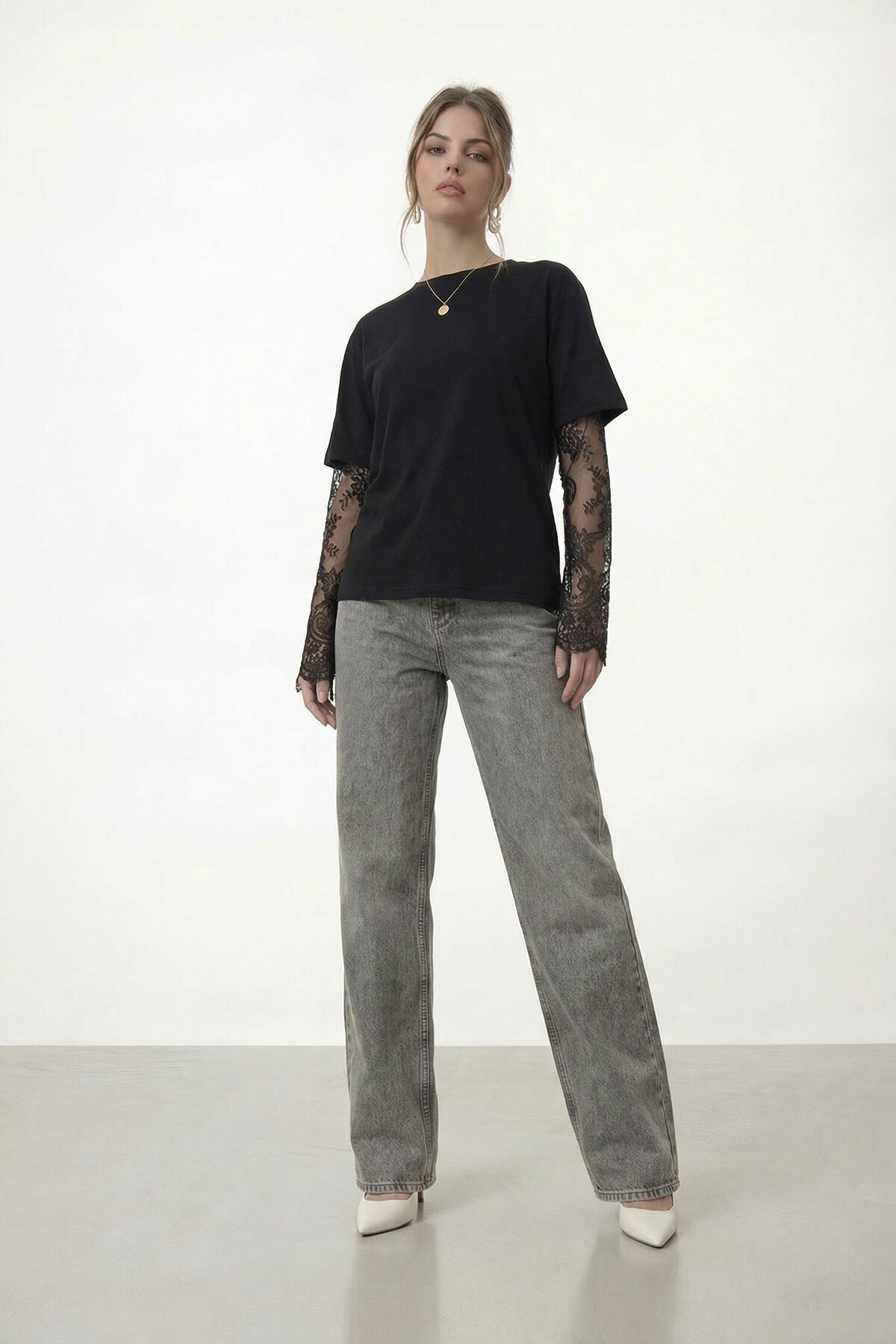 Dantel Kol Detaylı Kısa Kol Oversize T-Shirt