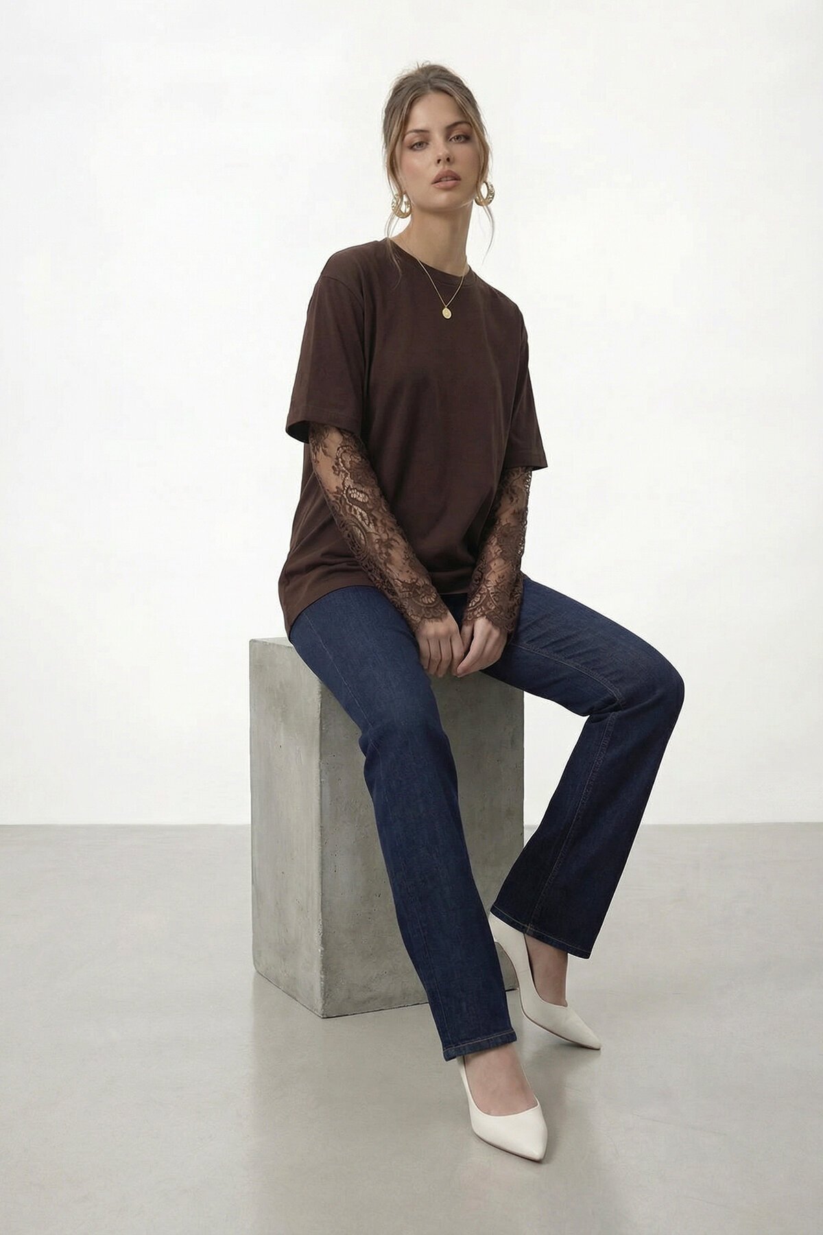 Dantel Kol Detaylı Kısa Kol Oversize T-Shirt