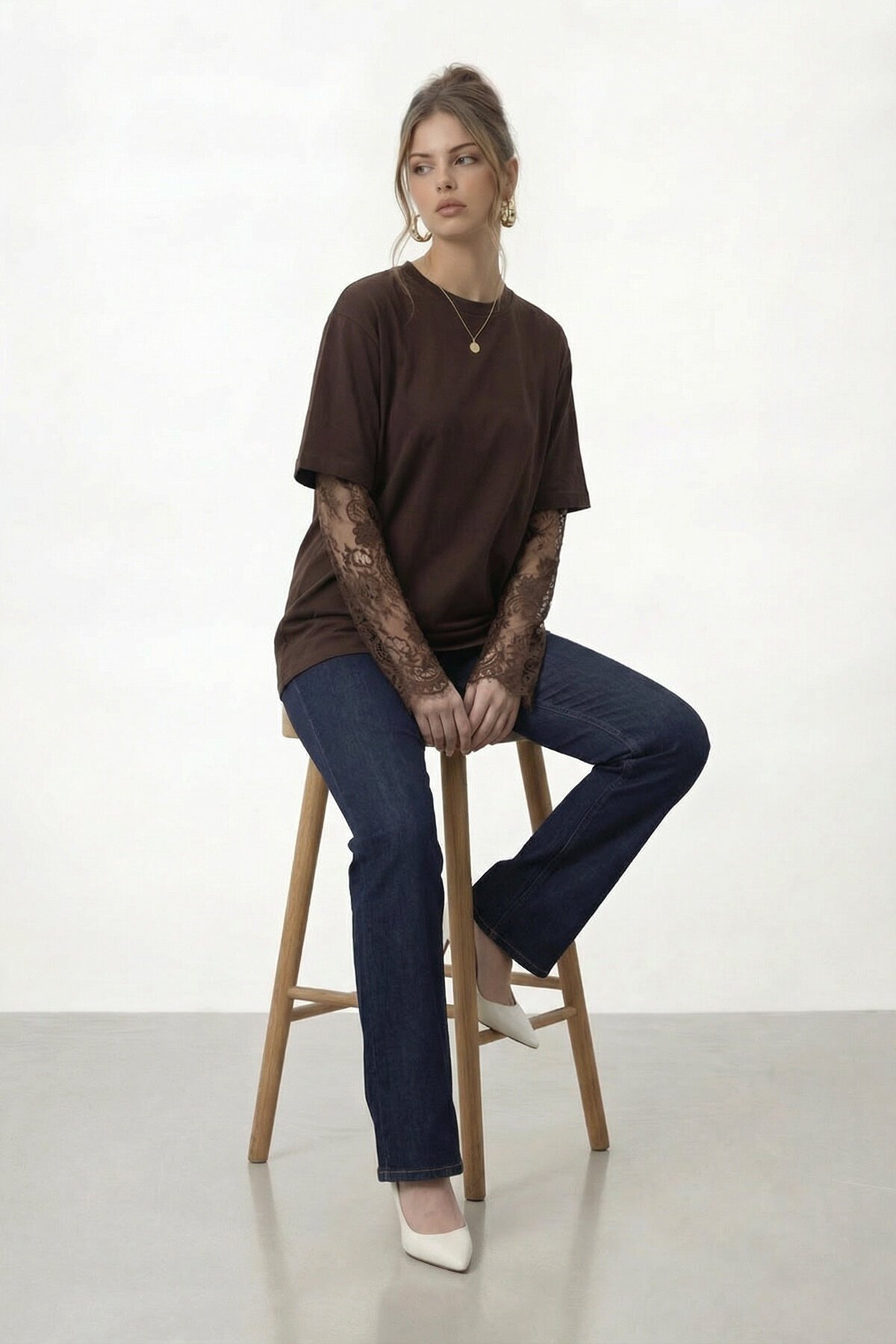 Dantel Kol Detaylı Kısa Kol Oversize T-Shirt