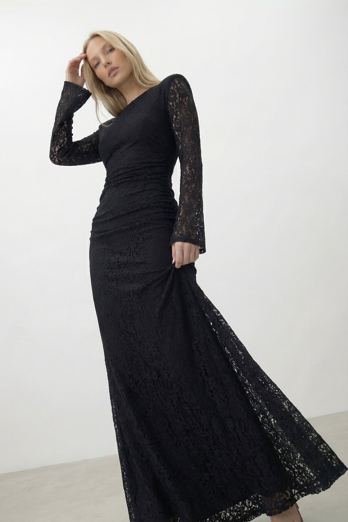 Dantelli Uzun Kol Midi Boy Elbise