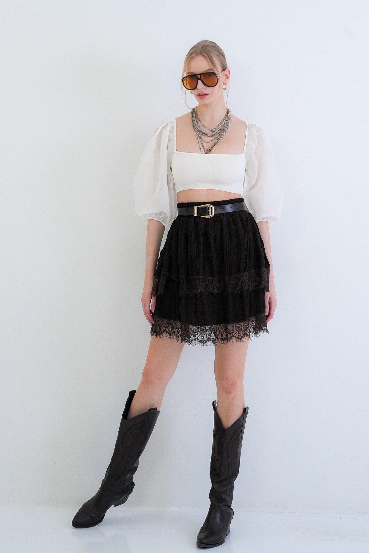 Deri Kemerli Dantelli Kat Kat Volanlı Mini Etek
