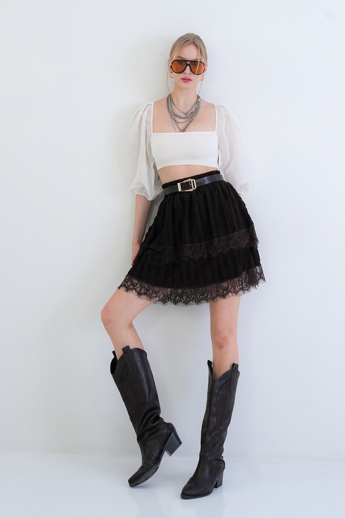 Deri Kemerli Dantelli Kat Kat Volanlı Mini Etek