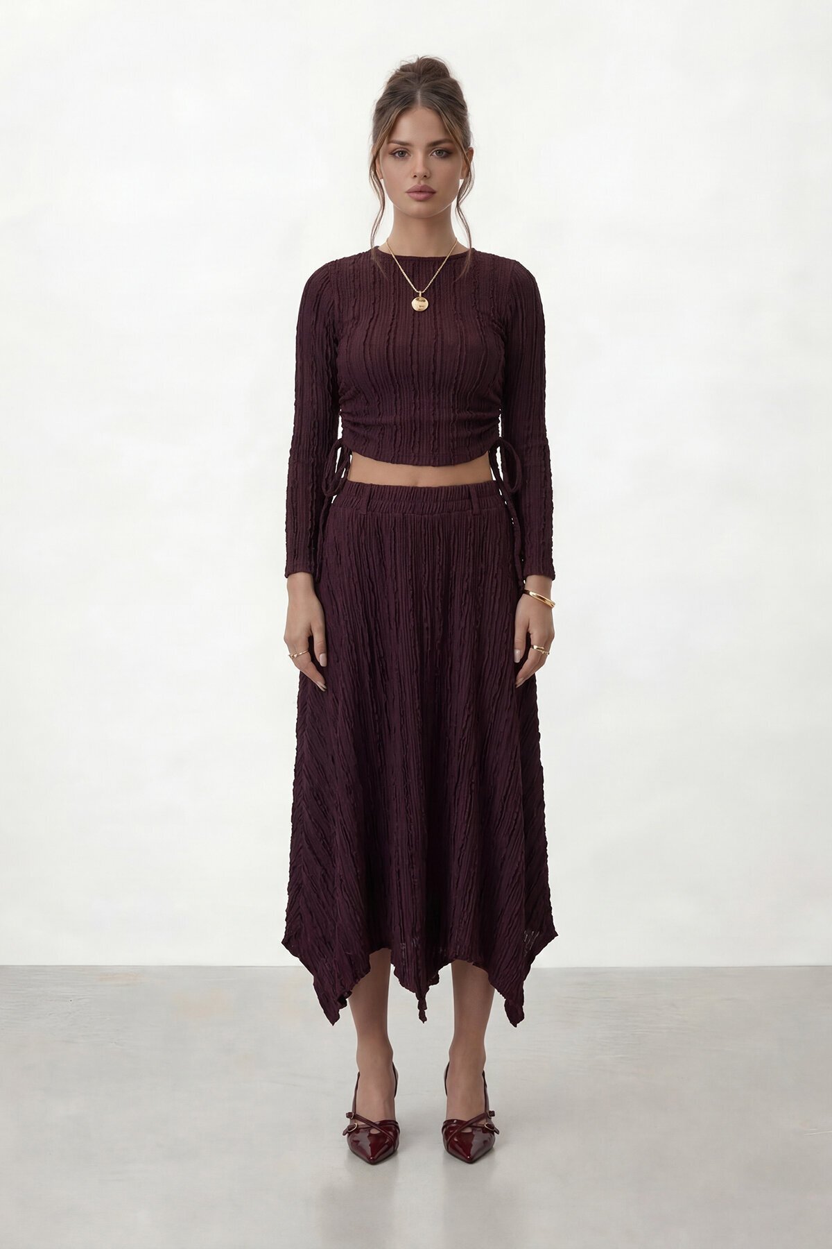 Dik Yaka Uzun Kollu Crop Bluz Ve Asimetrik Midi Etek Takım