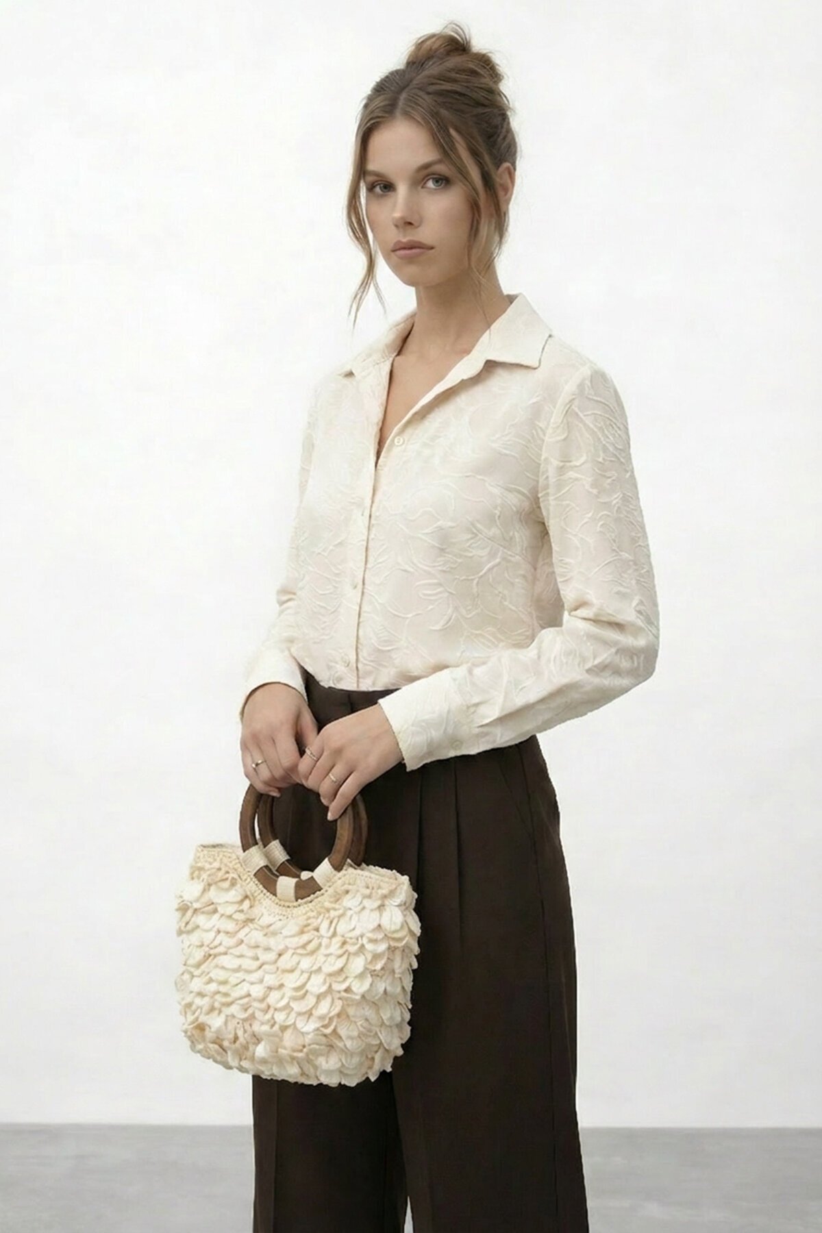 Dokulu Düğmeli Uzun Kol Gömlek