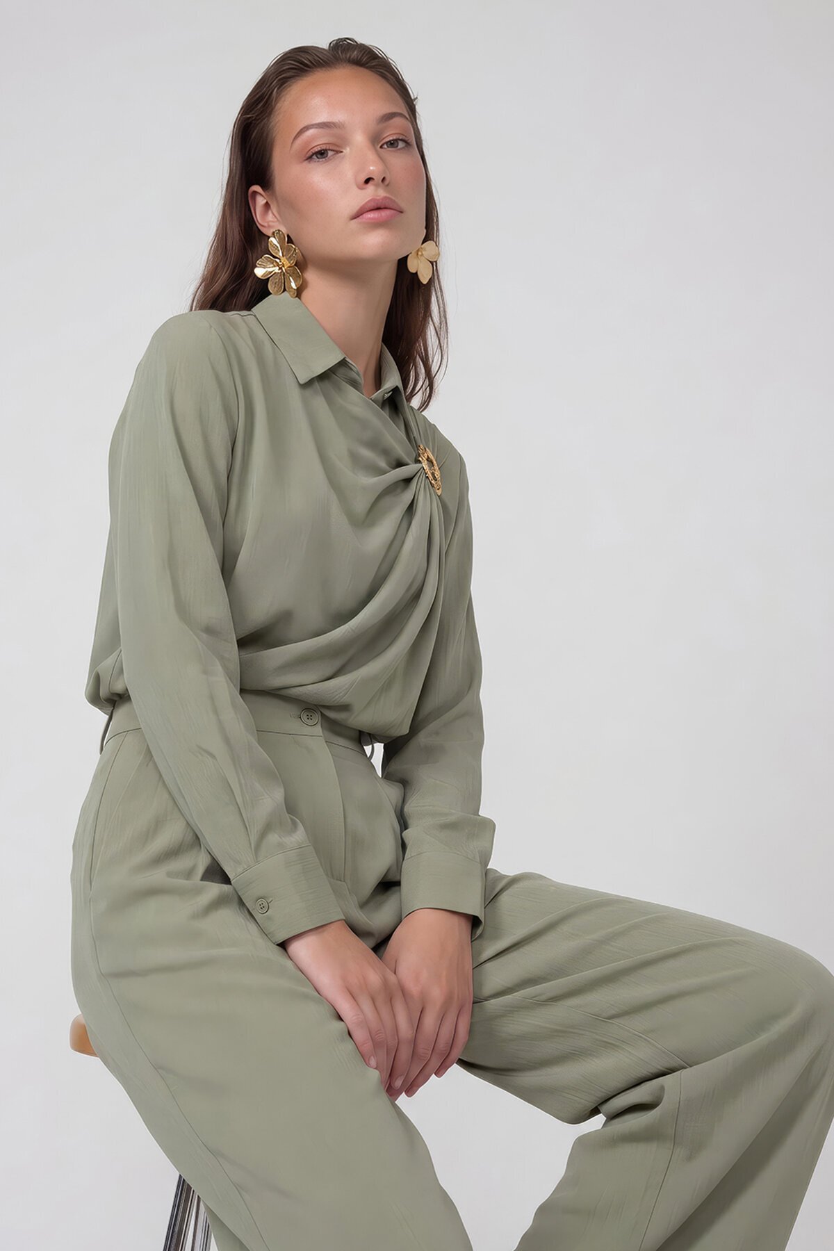 Drapeli Tokalı Uzun Kollu Bluz Ve Pantolon Takım