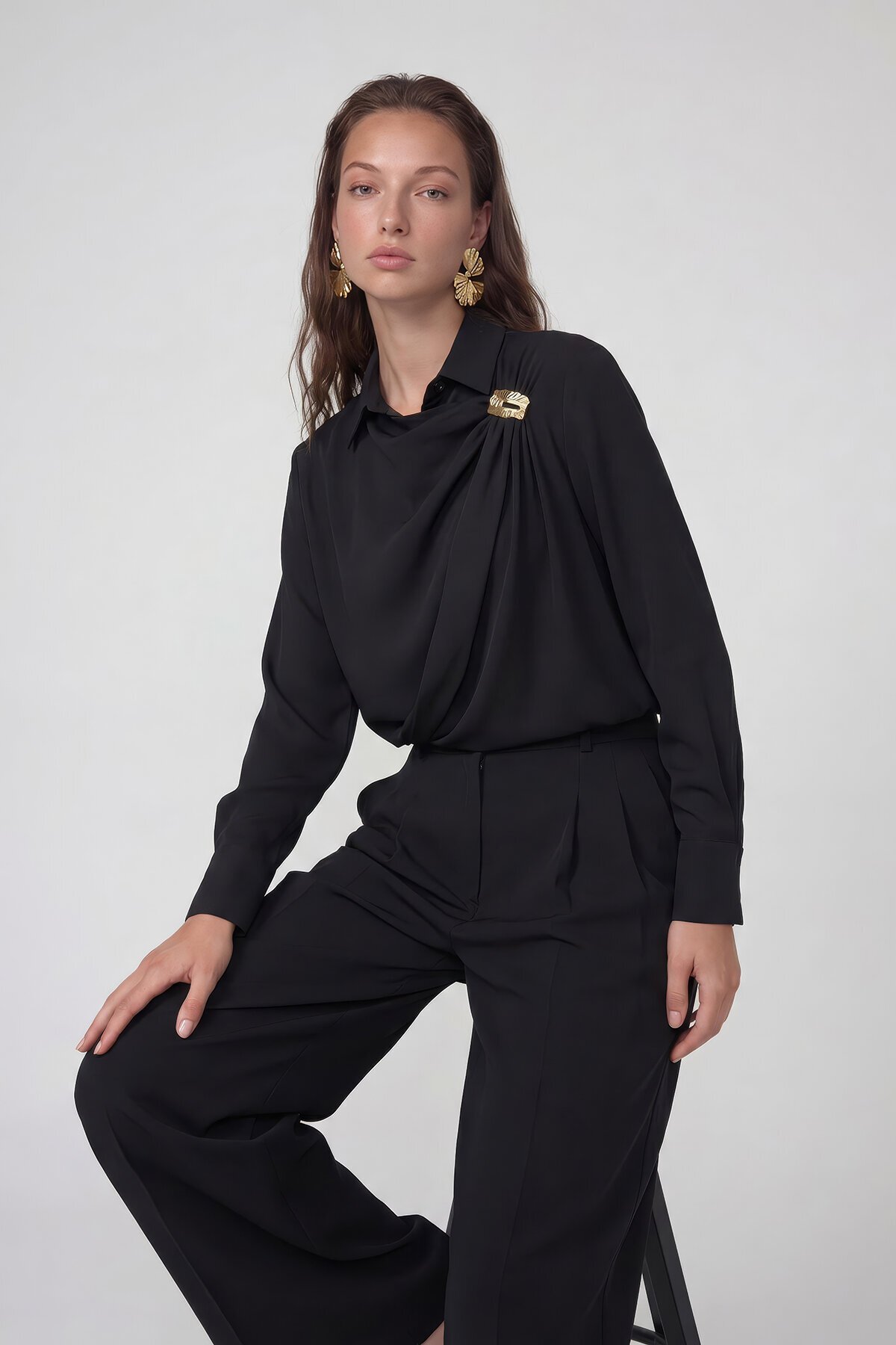 Drapeli Tokalı Uzun Kollu Bluz Ve Pantolon Takım