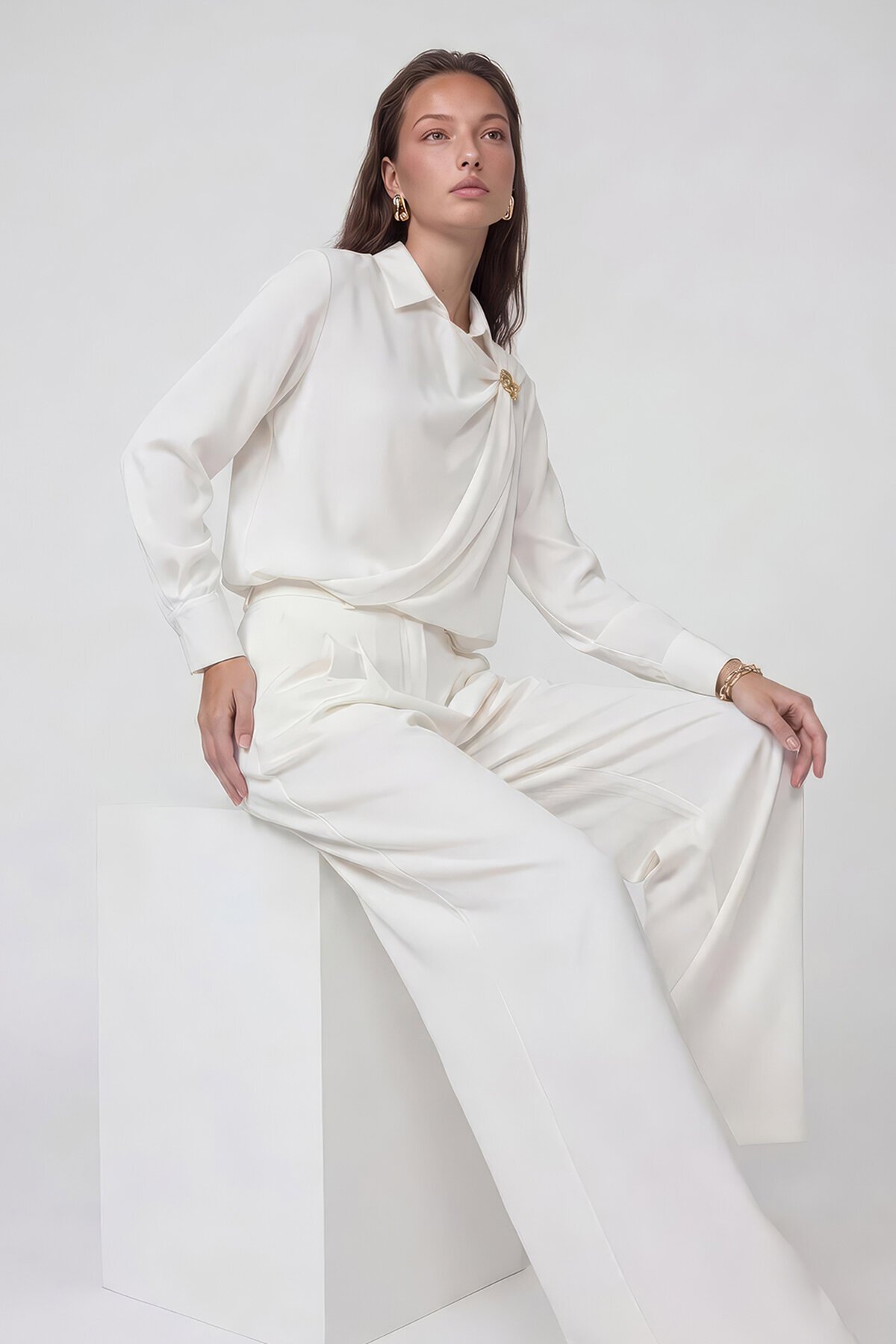 Drapeli Tokalı Uzun Kollu Bluz Ve Pantolon Takım