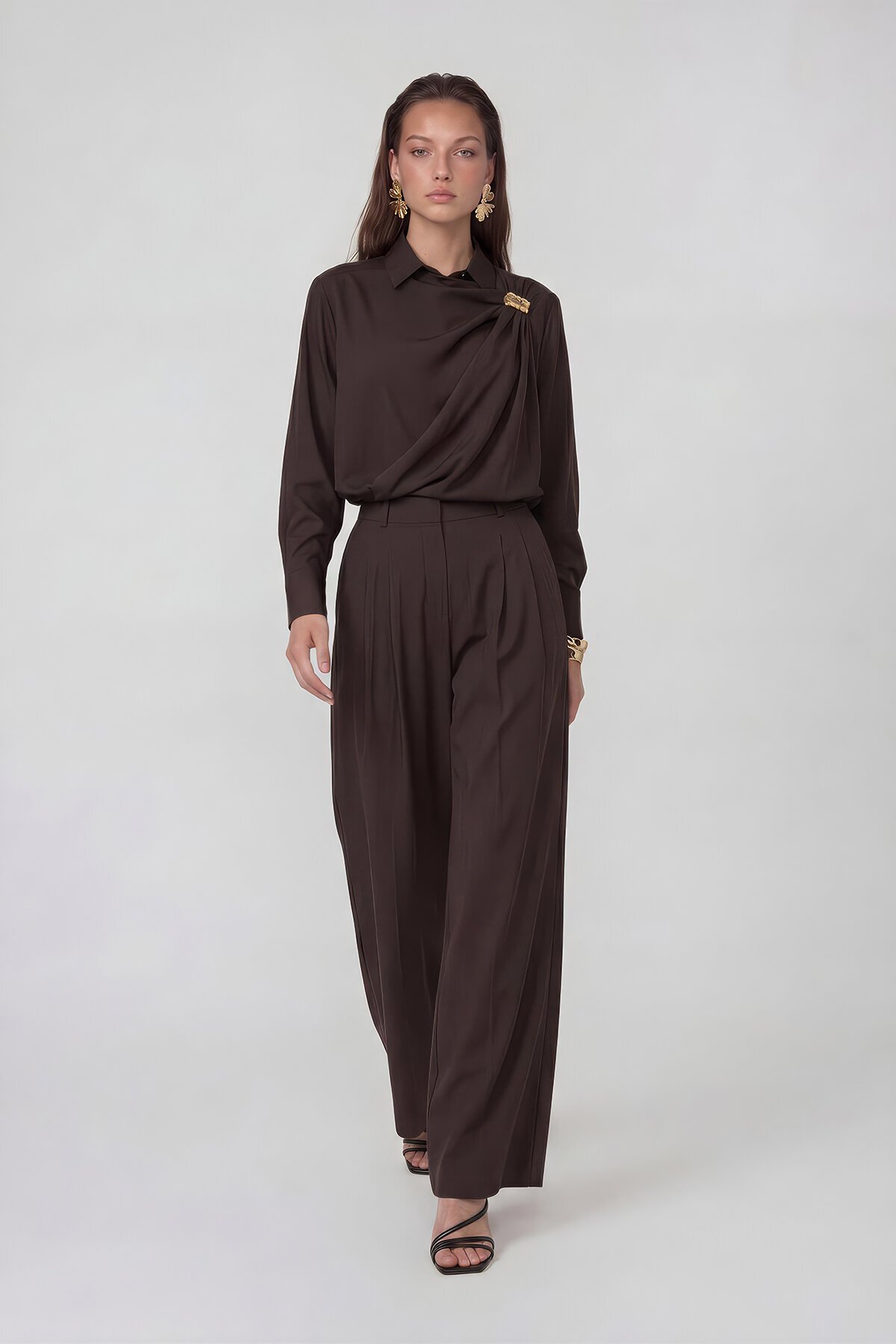 Drapeli Tokalı Uzun Kollu Bluz Ve Pantolon Takım