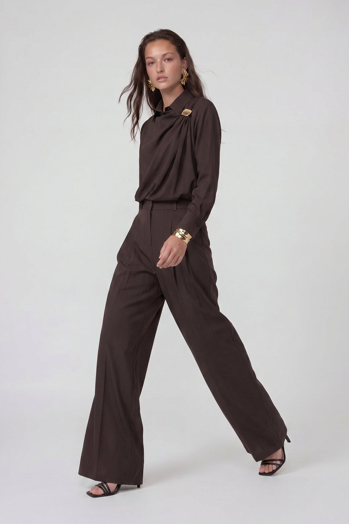 Drapeli Tokalı Uzun Kollu Bluz Ve Pantolon Takım