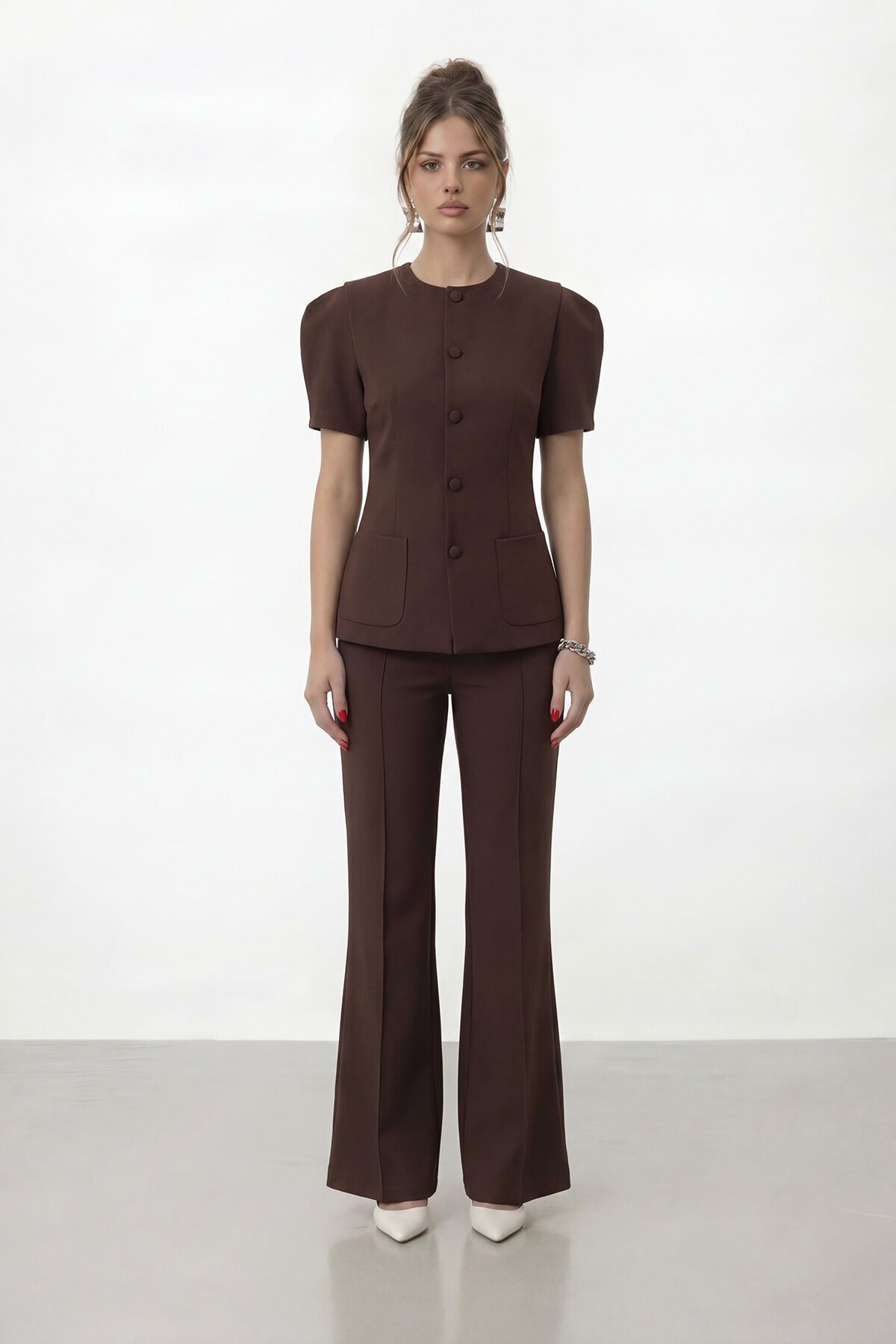 Düğmeli Çift Cepli Ceket Ve İspanyol Paça Pantolon Takım