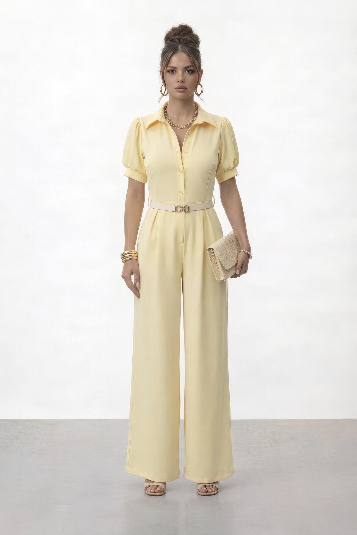 Düğmeli Kısa Kol Kemerli Geniş Paça Tulum