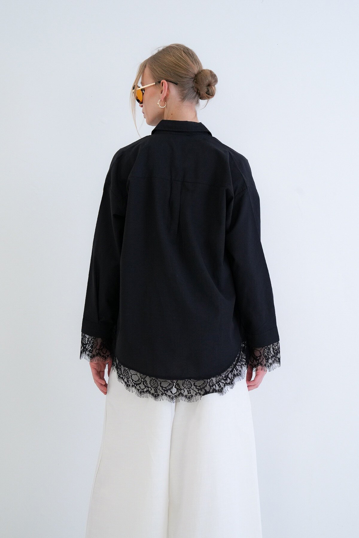 Eteği Ve Manşetleri Dantel Detaylı Oversize Poplin Gömlek