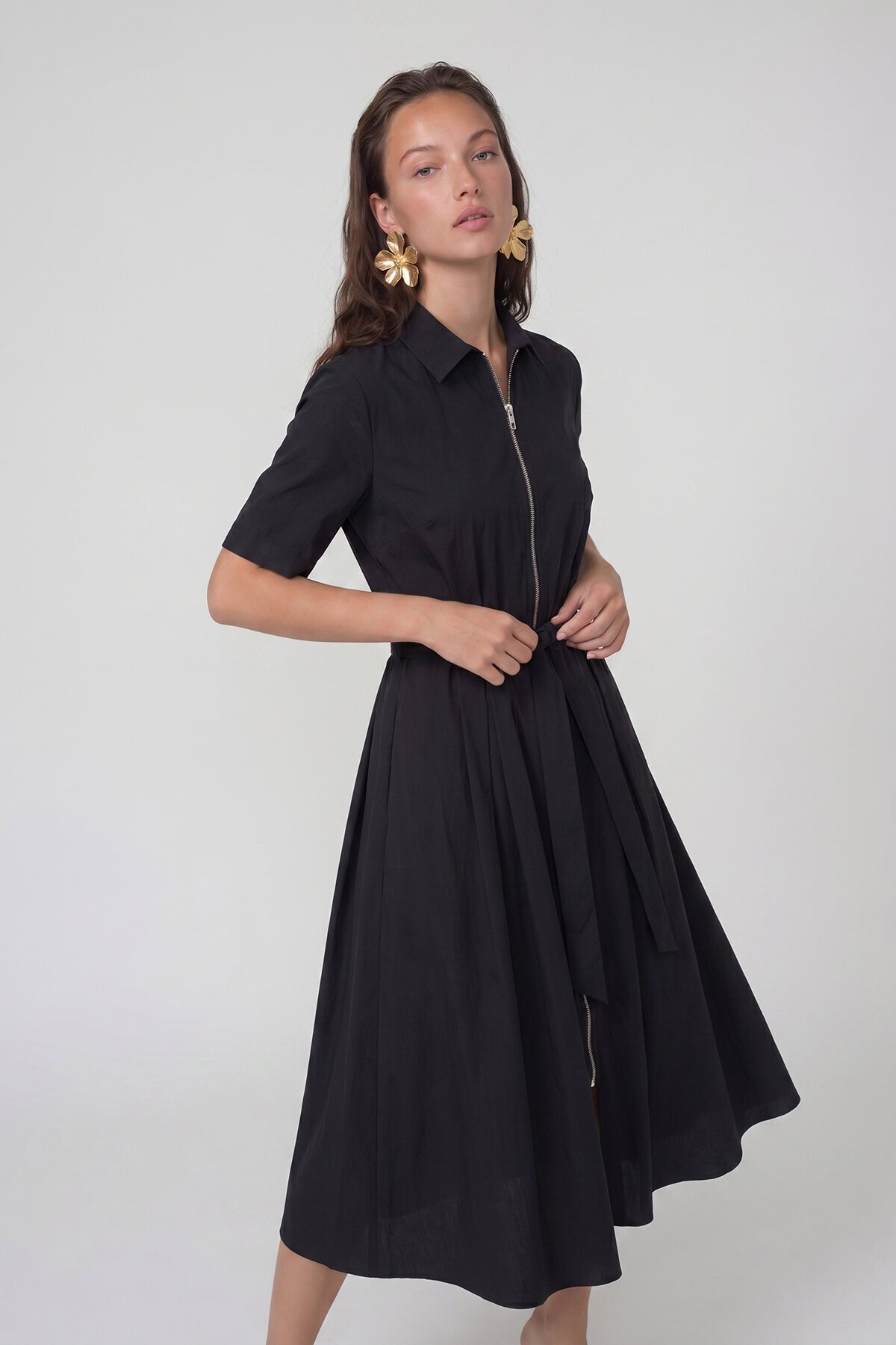 Fermuar Detaylı Belden Bağlamalı Midi Elbise