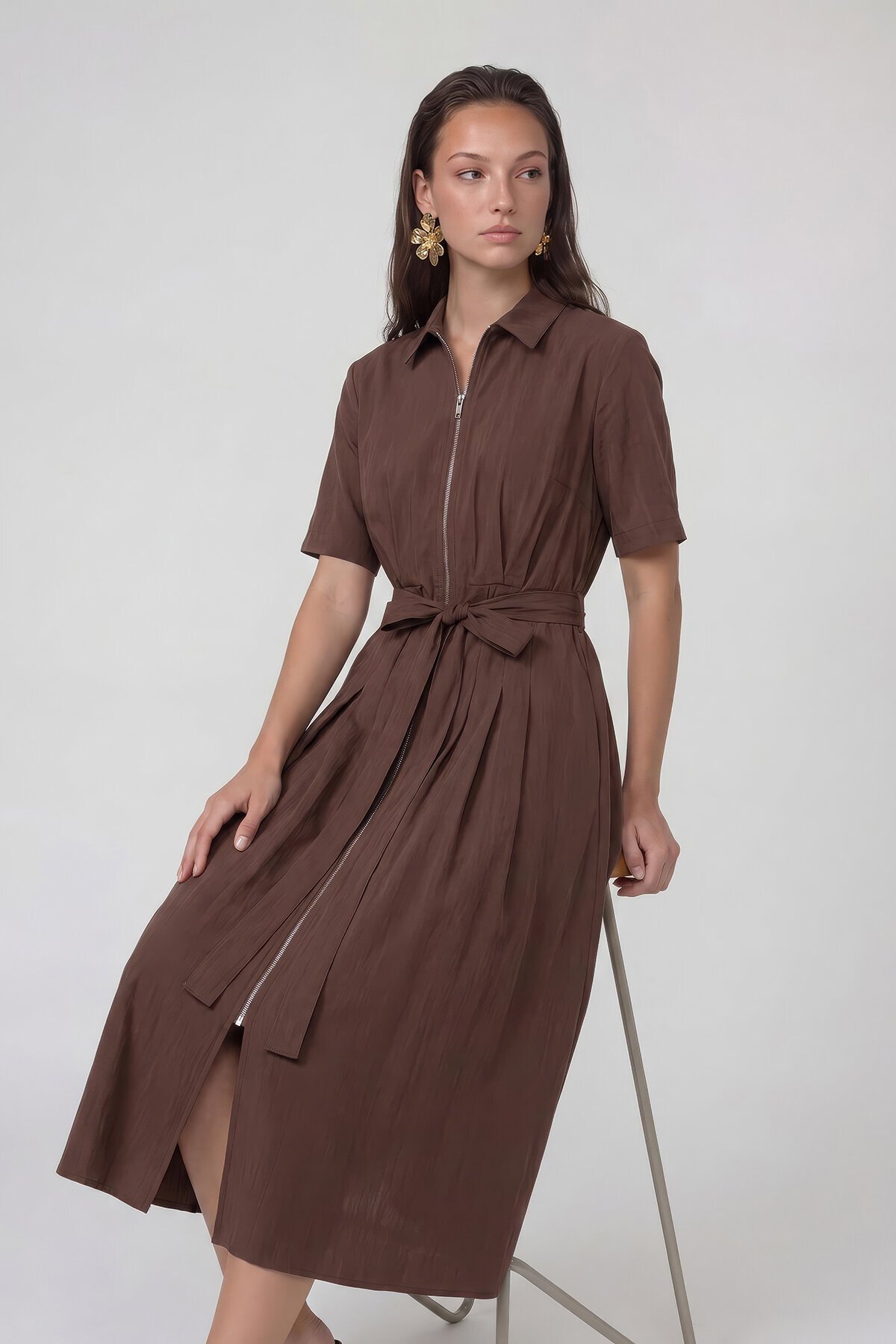 Fermuar Detaylı Belden Bağlamalı Midi Elbise