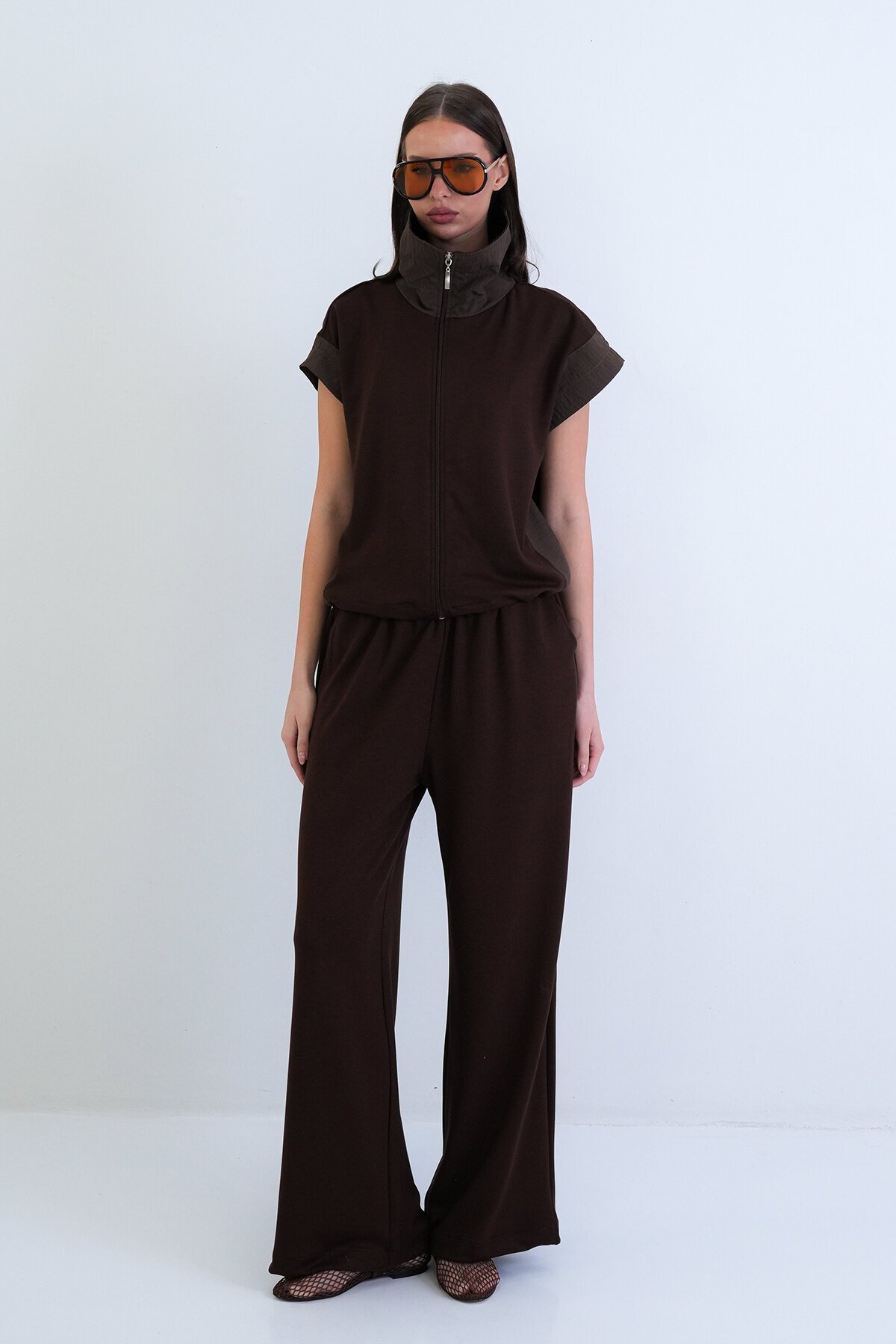 Fermuarlı Yelek Ve Beli Lastikli Pantolon Takım