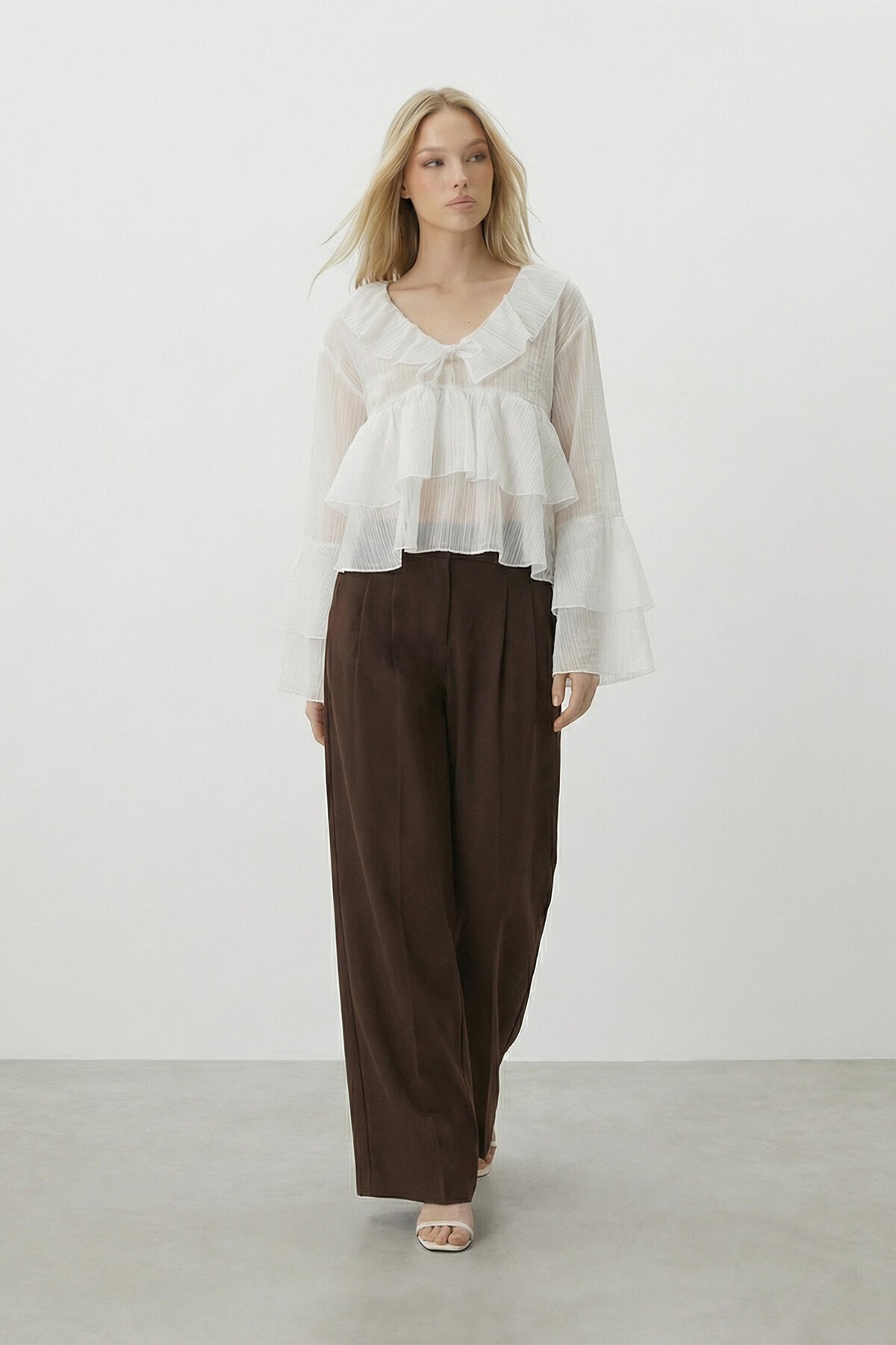 Fırfırlı Volan Kol Şifon Bluz